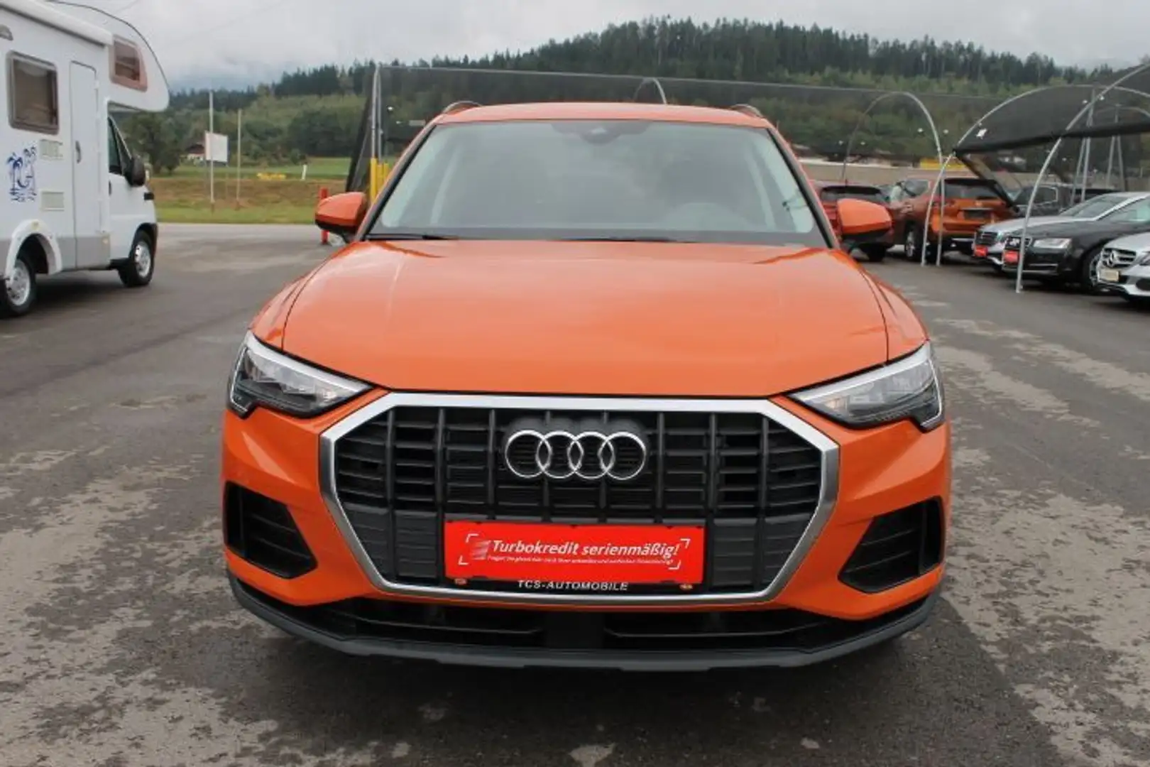 Audi Q3 45 TFSI e S-tronic Orange - 2