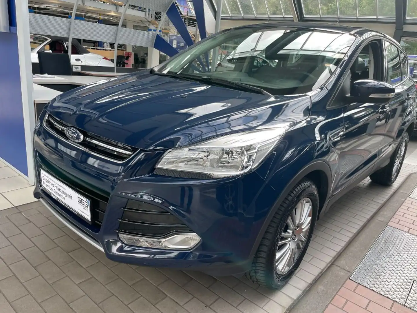 Ford Kuga 1.6 EcoBoost 2x4 Titanium Bleu - 2