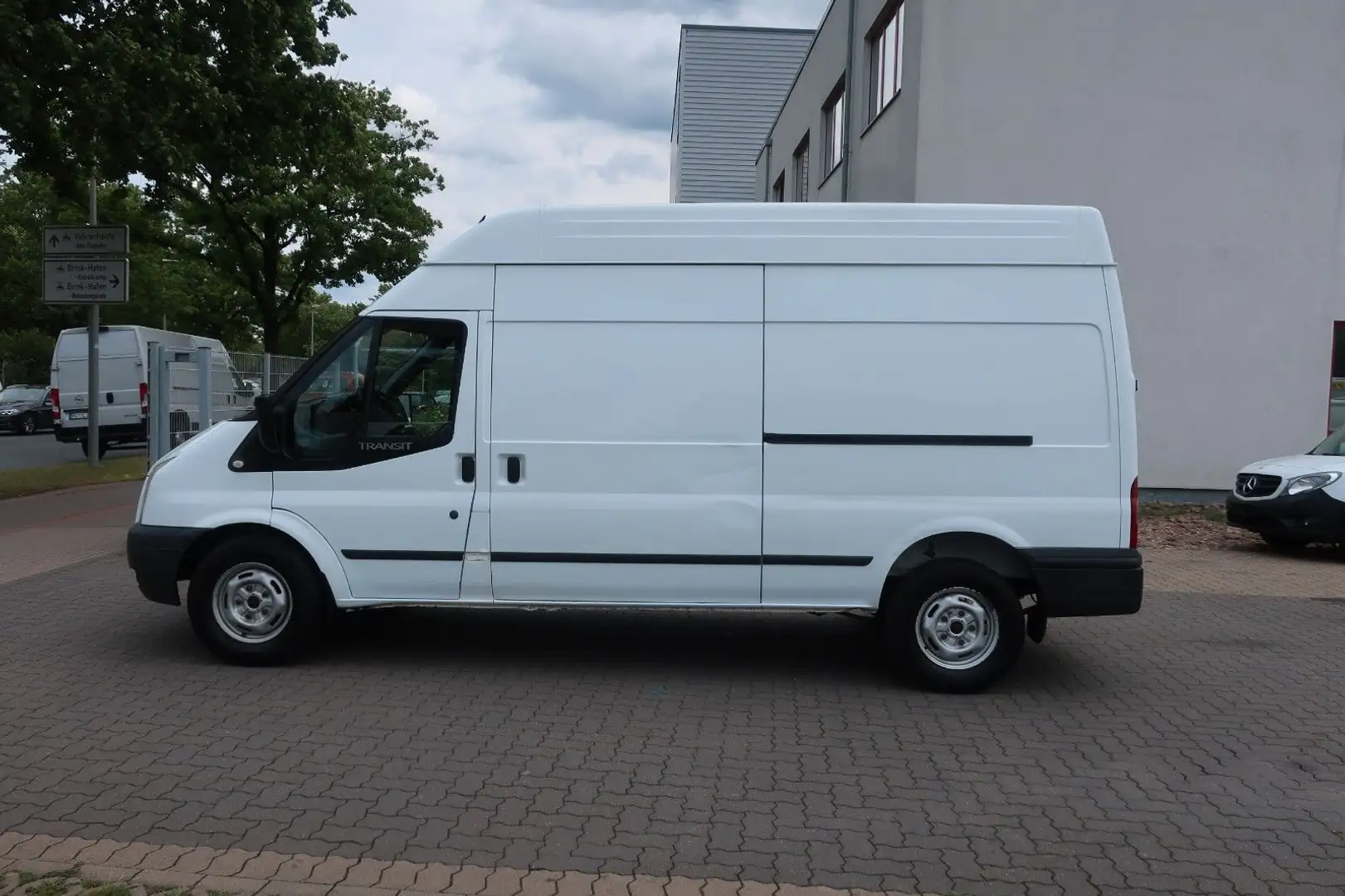 Ford Transit Kasten FT 350 L Trend / Klima / Tempomat Weiß - 2