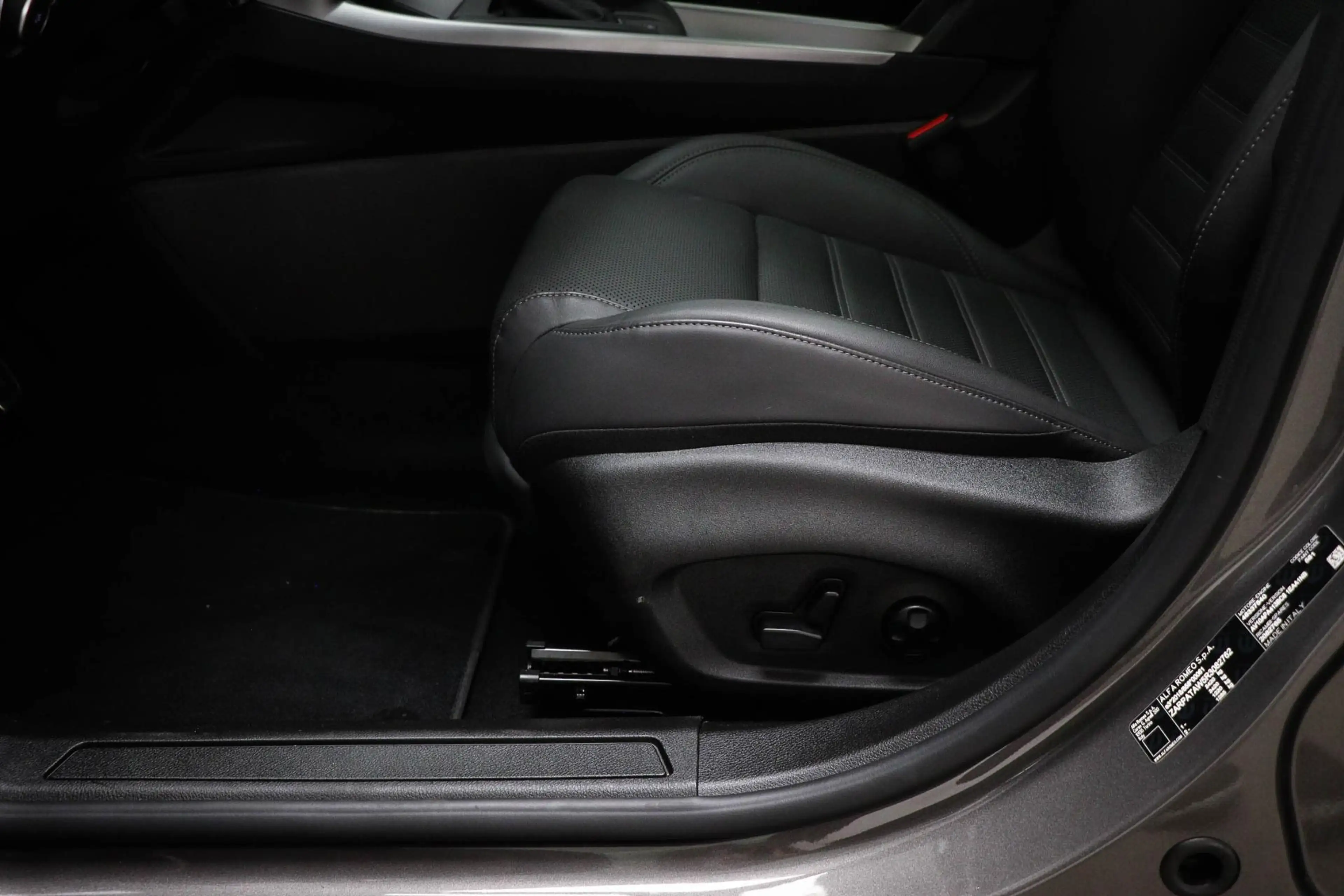 Alfa Romeo Tonale Veloce PANORAMADAK | STOELVENTILATIE | STUURVERWAR — photo 33
