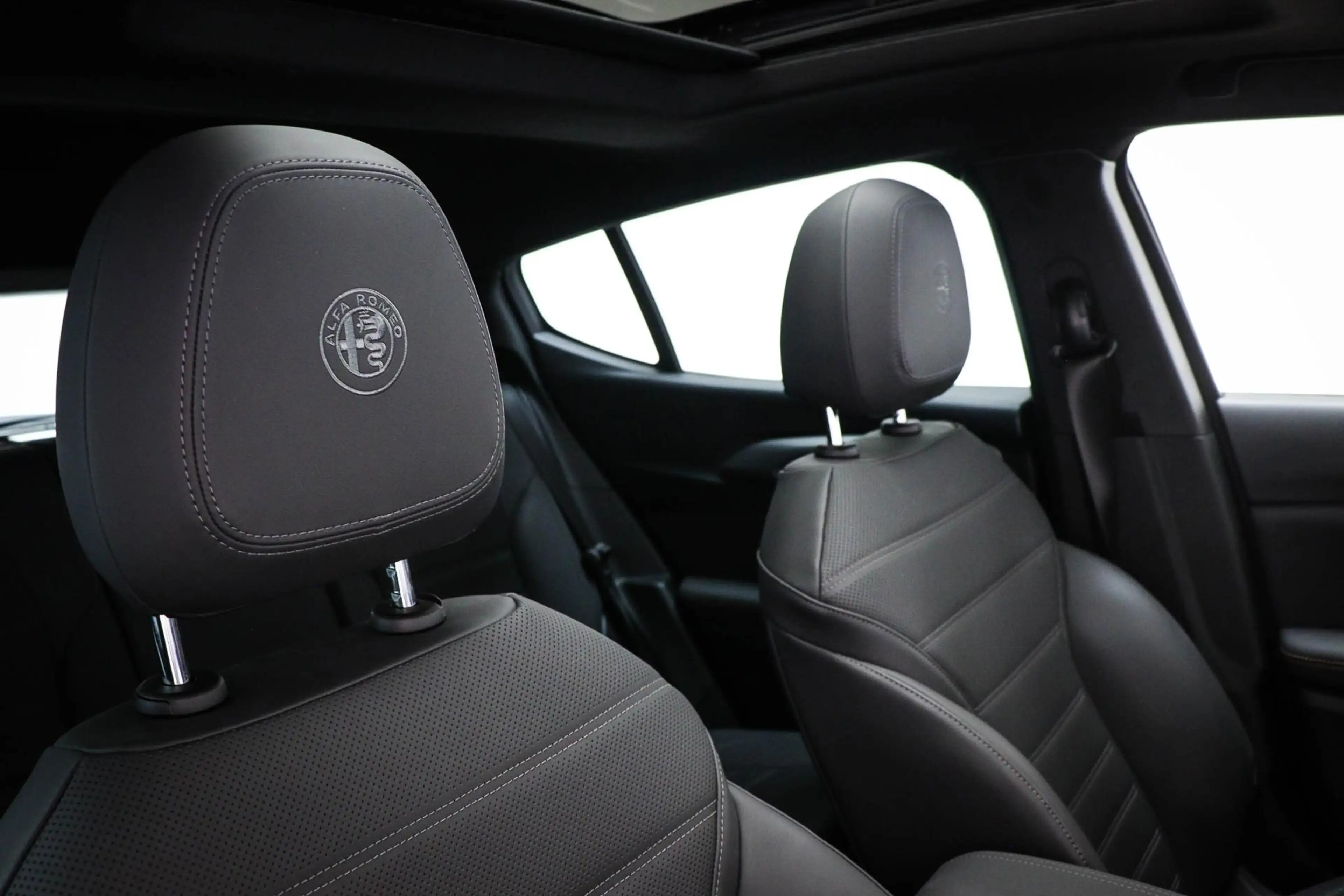 Alfa Romeo Tonale Veloce PANORAMADAK | STOELVENTILATIE | STUURVERWAR — photo 12