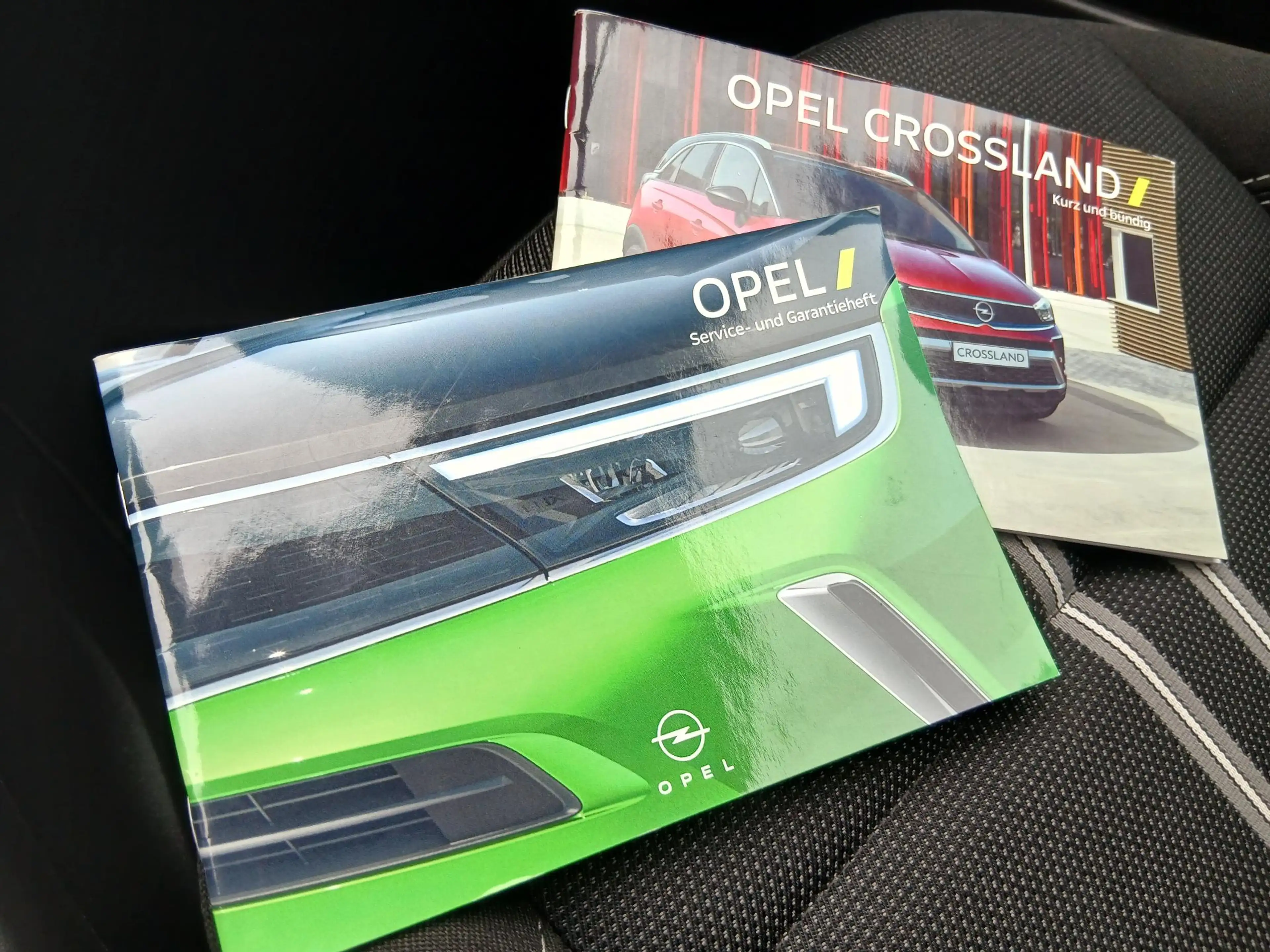 Opel Crossland 1.2 Turbo Elegance — photo 38