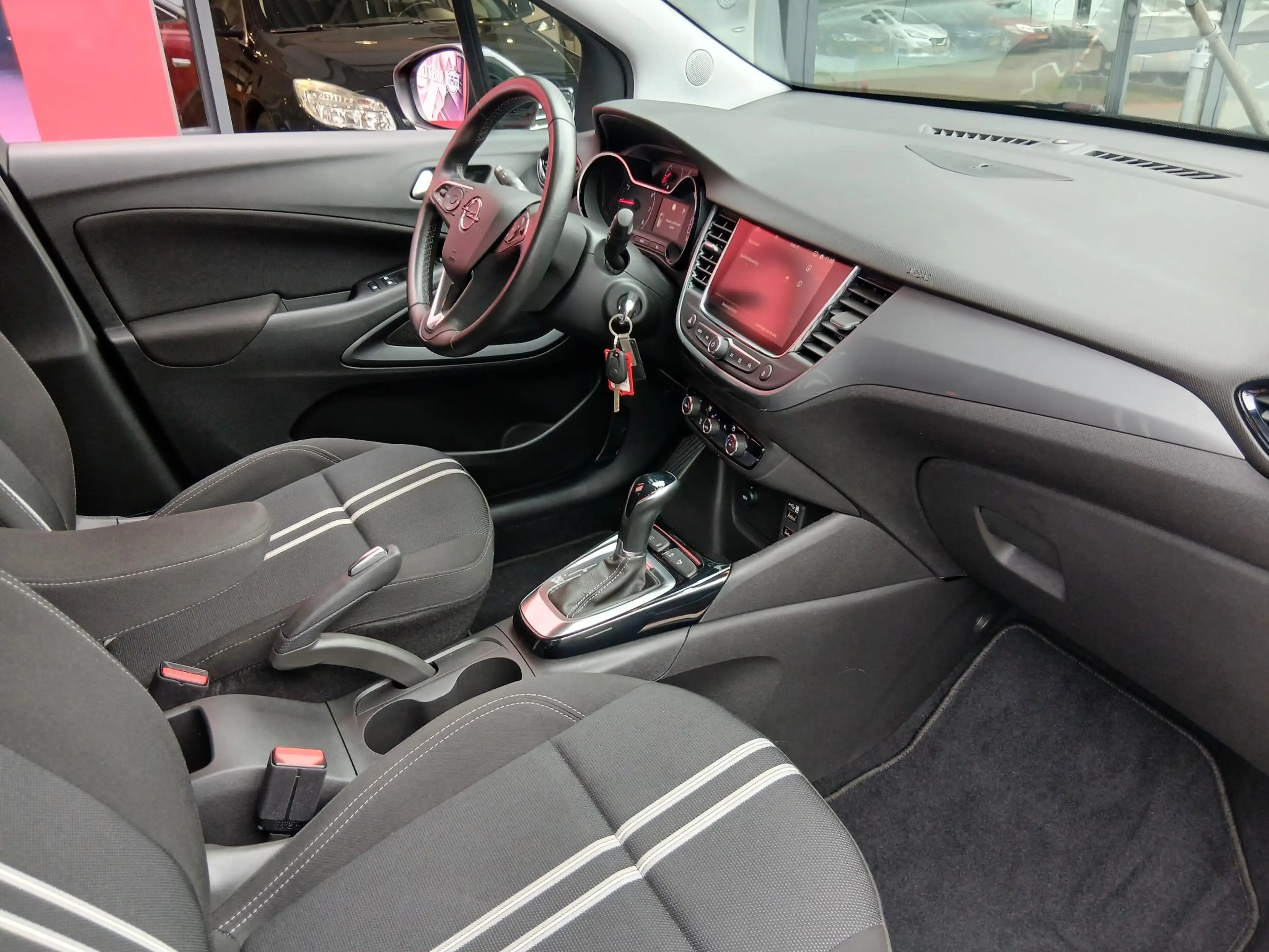 Opel Crossland 1.2 Turbo Elegance — photo 21
