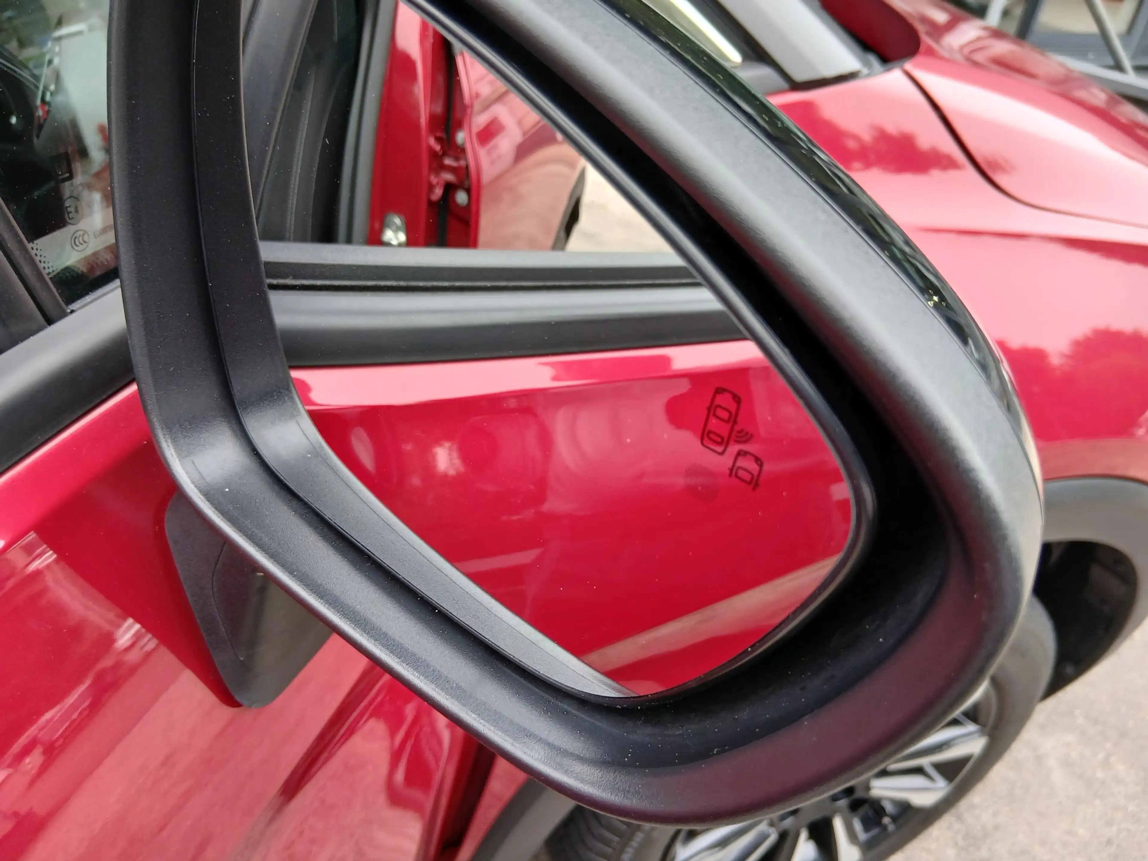 Opel Crossland 1.2 Turbo Elegance — photo 11