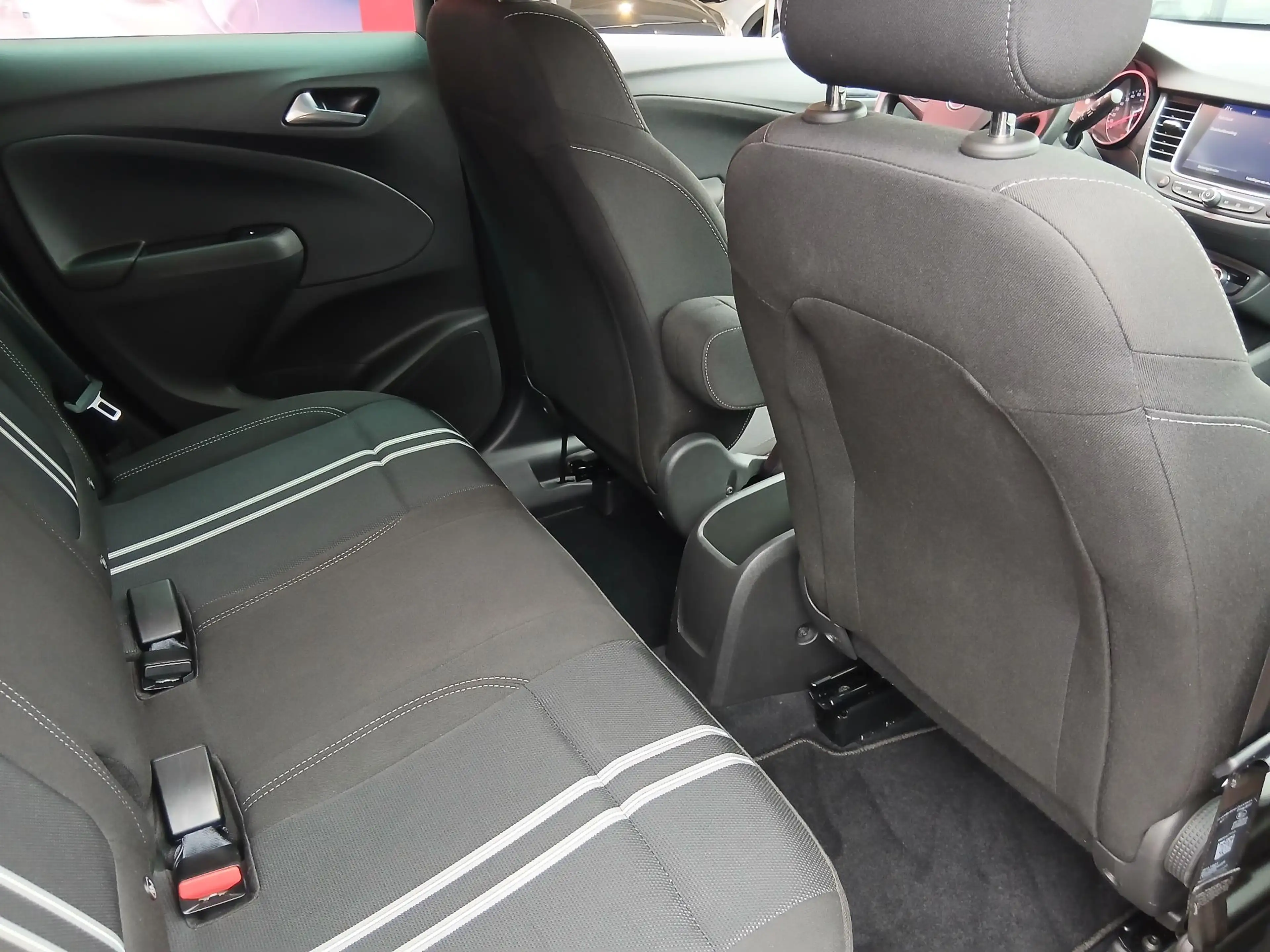 Opel Crossland 1.2 Turbo Elegance — photo 23