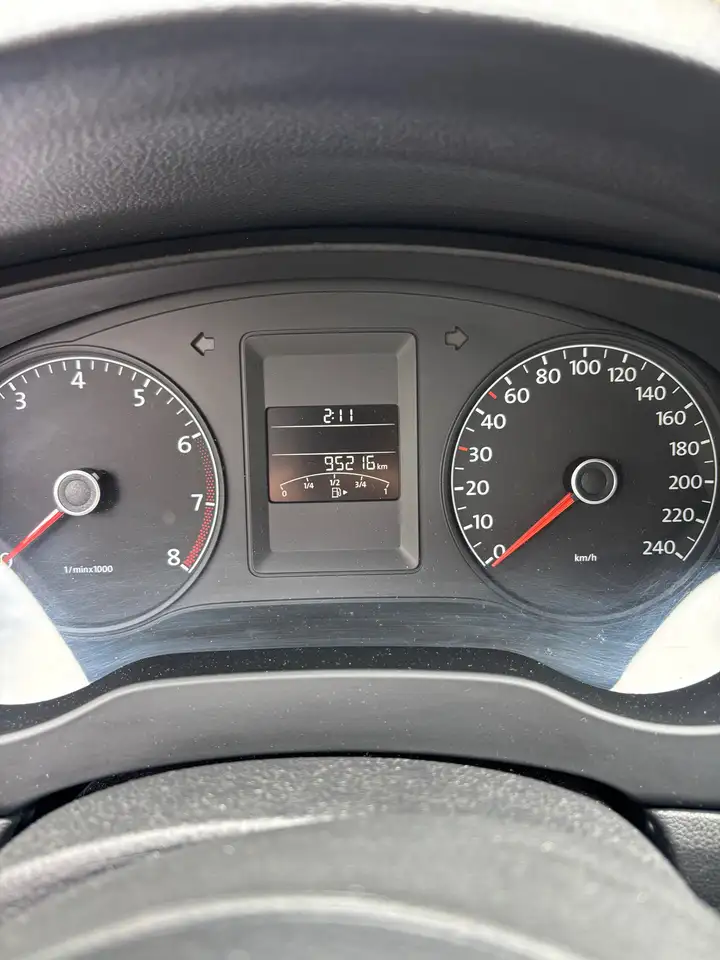 Volkswagen Jetta photo Volkswagen Jetta