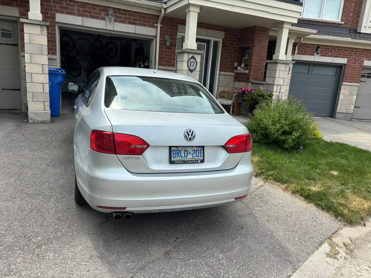 Volkswagen Jetta photo Volkswagen Jetta