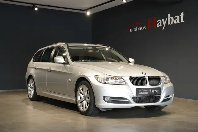 BMW 320 d Touring Aut.-Navi-Xenon-Temp-SHZ-AHK