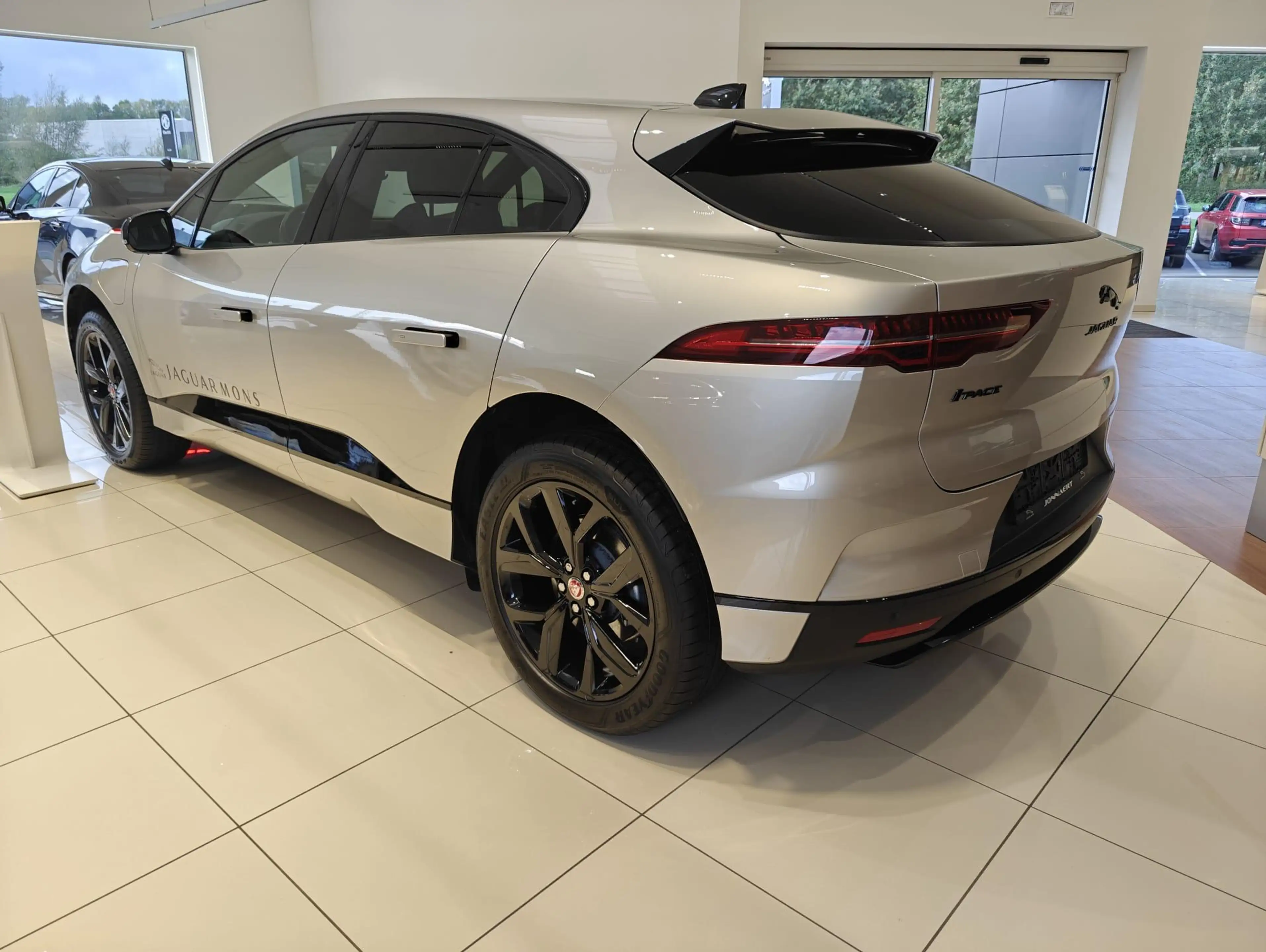 Jaguar I-Pace Edition — photo 7