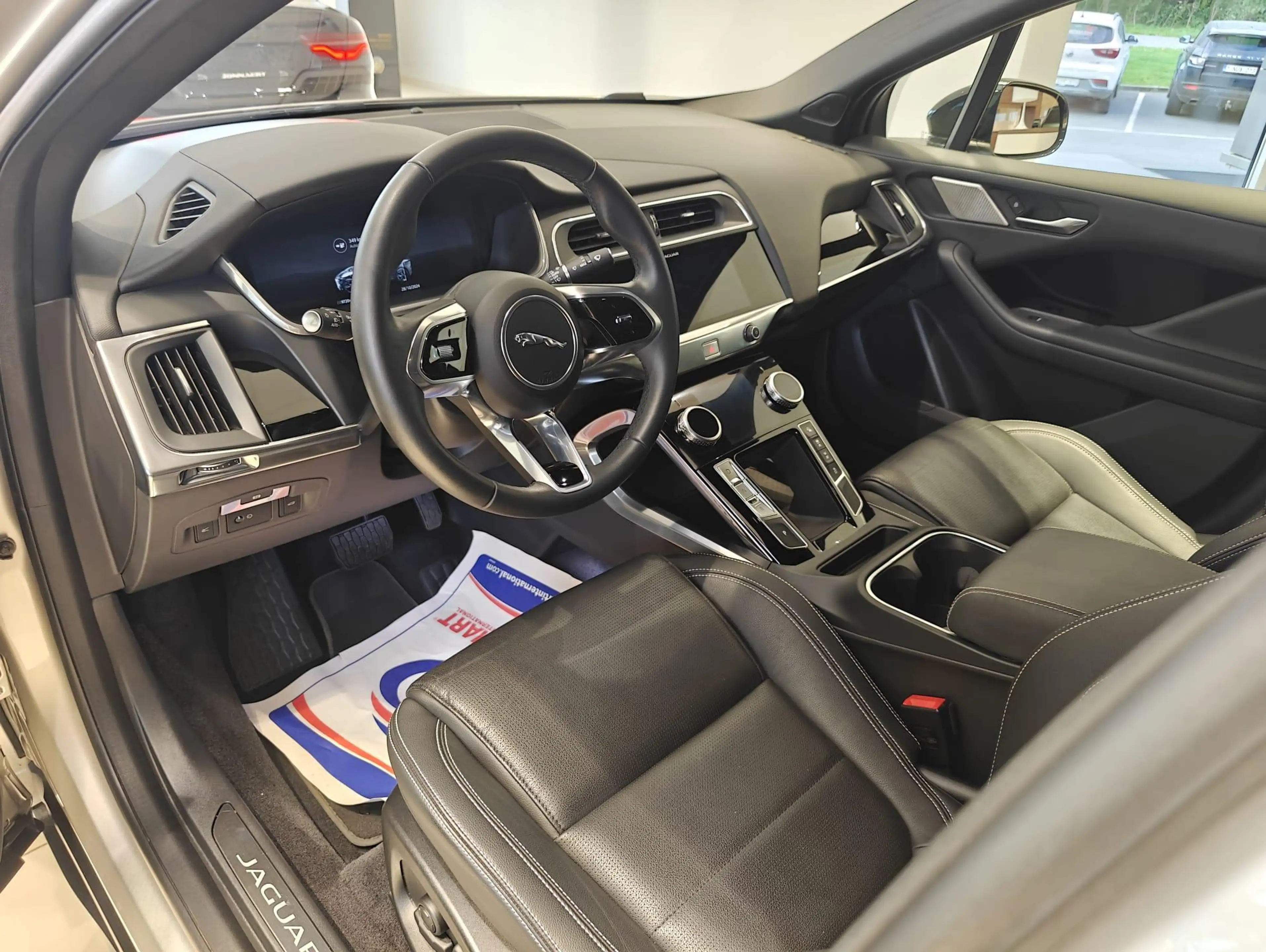 Jaguar I-Pace Edition — photo 10