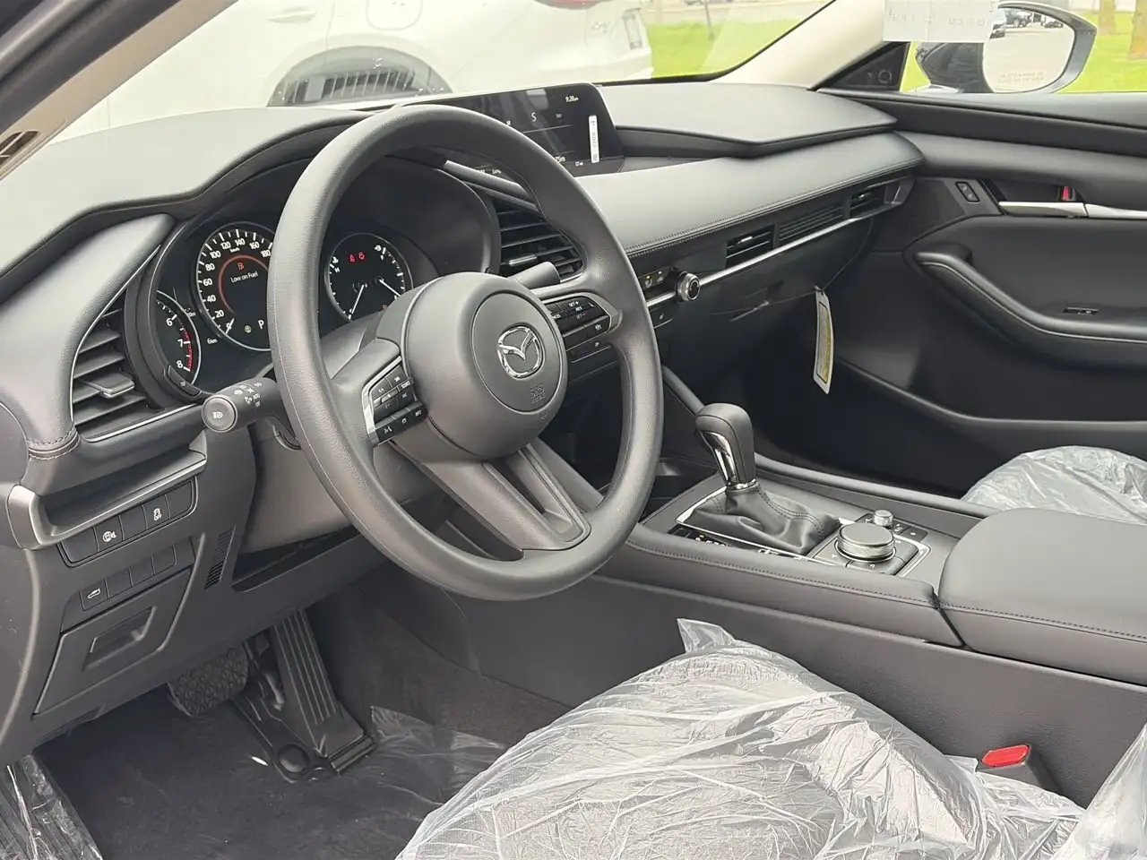 Mazda 3 снимка Mazda 3