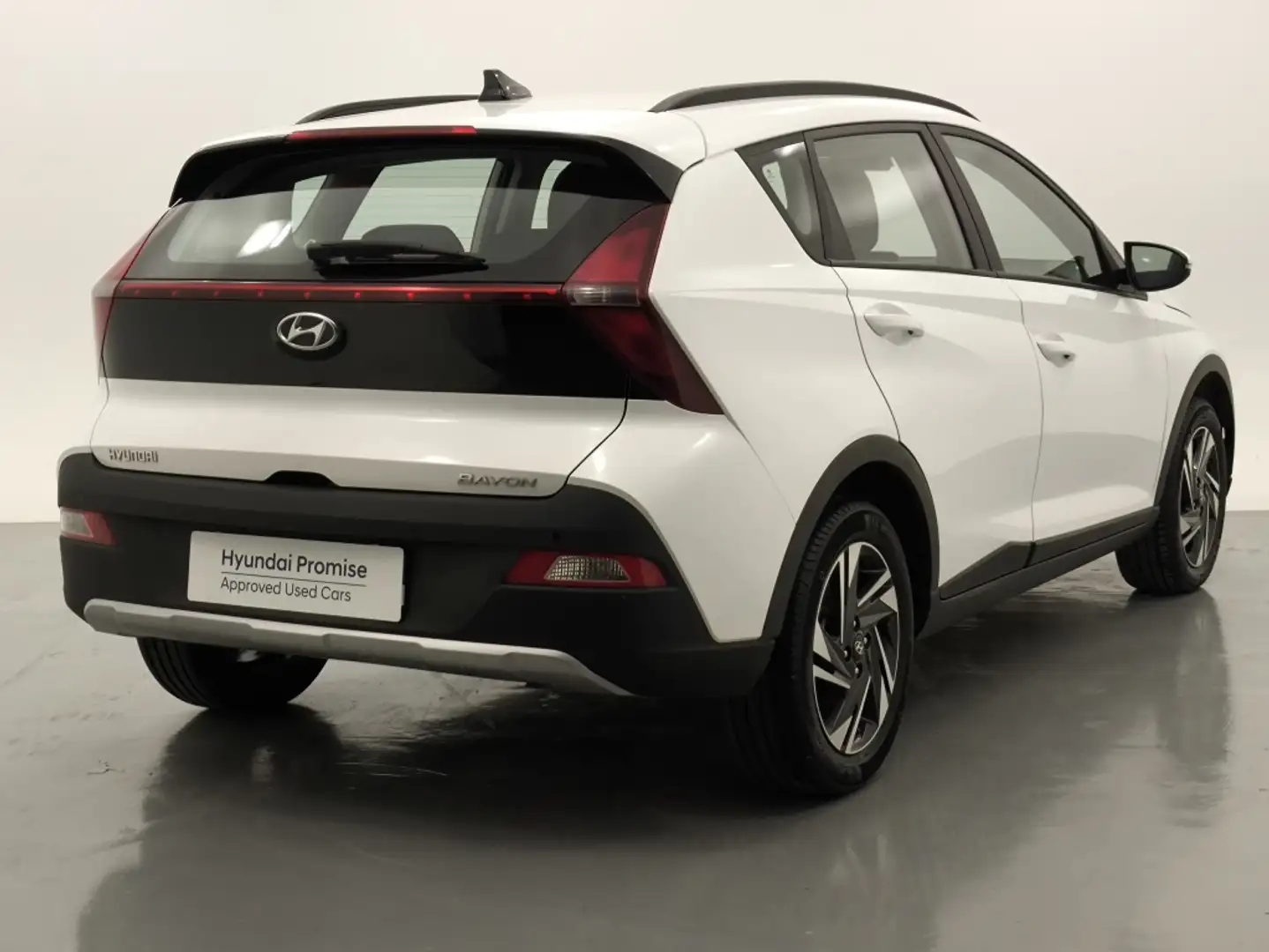 Hyundai BAYON 1.2 MPI Maxx Weiß - 2