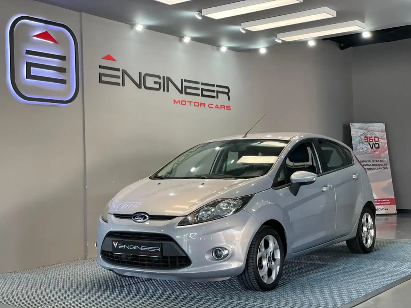 Ford Fiesta 1.5 TDCi 75cv Trend 5p Grau - 1