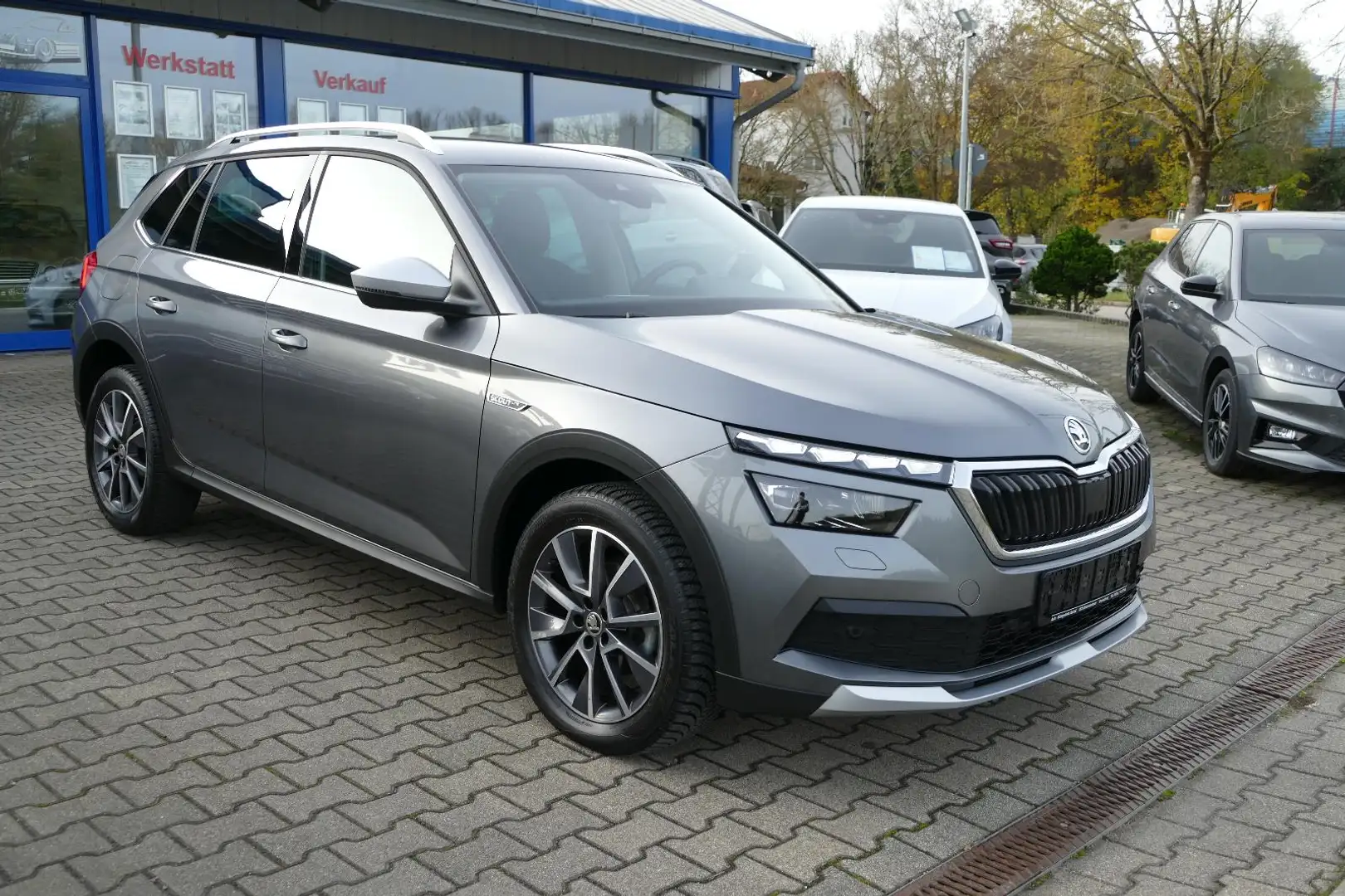 Skoda Kamiq Scout*NAVI*CAM*VIRTUAL*LED*ALLWETTER*** Grau - 1