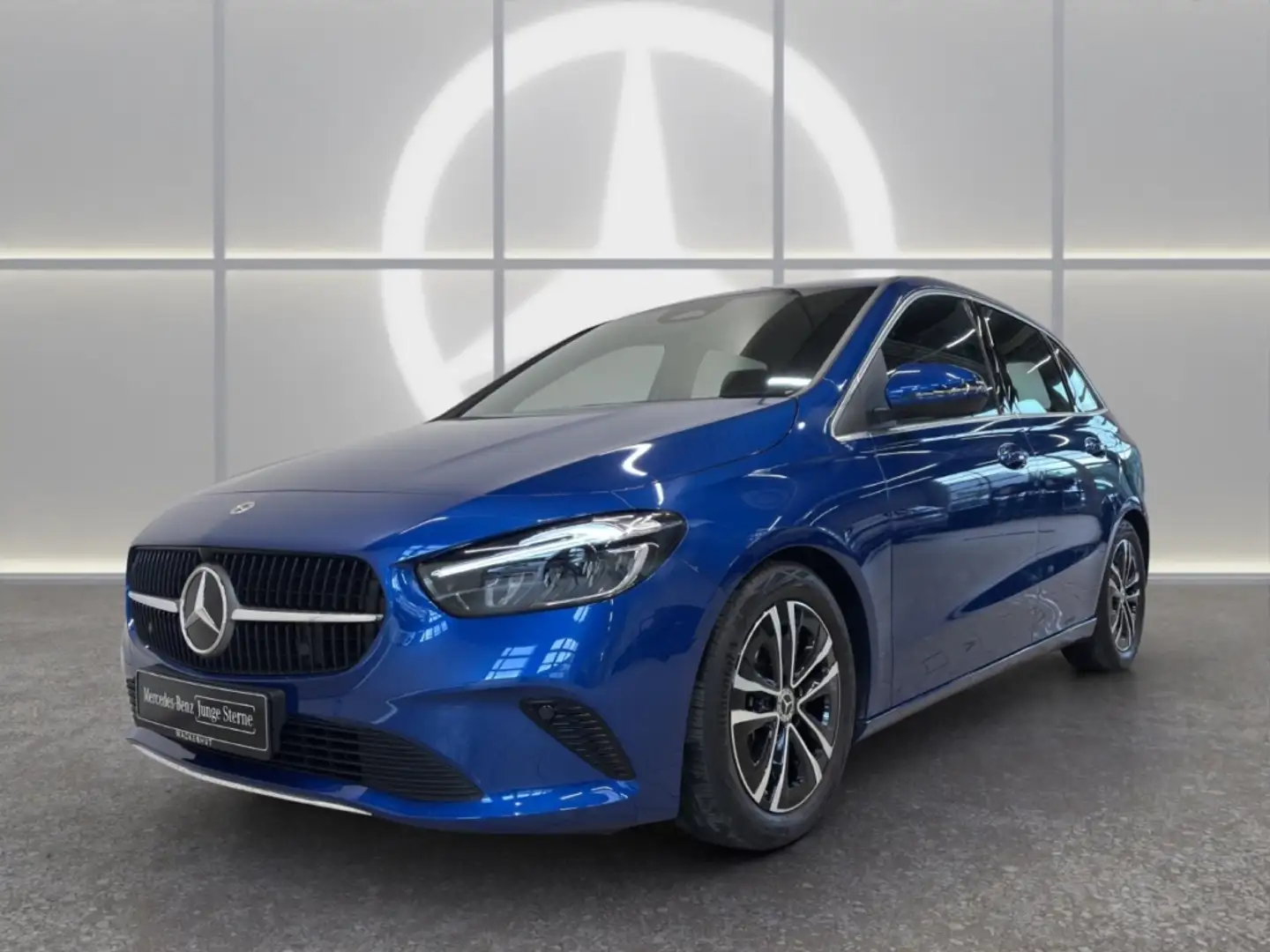 Mercedes-Benz B 180 PROGRESSIVE LINE ADVANCED AHK+RFK+WINT+LED Blau - 1