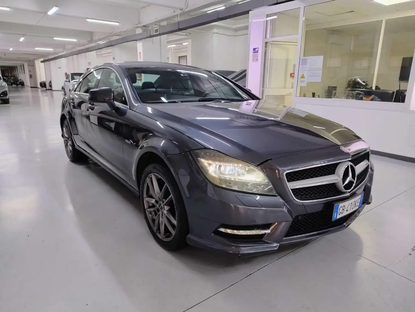 Mercedes-Benz CLS 350 CDI BlueEFFICIENCY 4Matic Сірий - 2