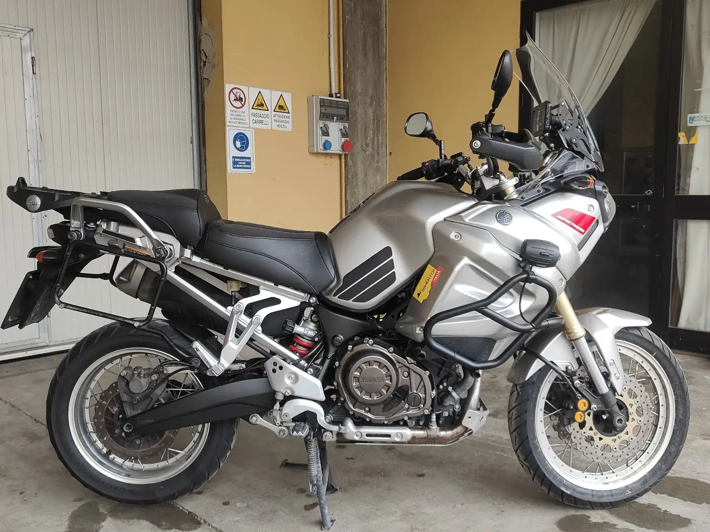 Yamaha XTZ 1200 Argento - 2