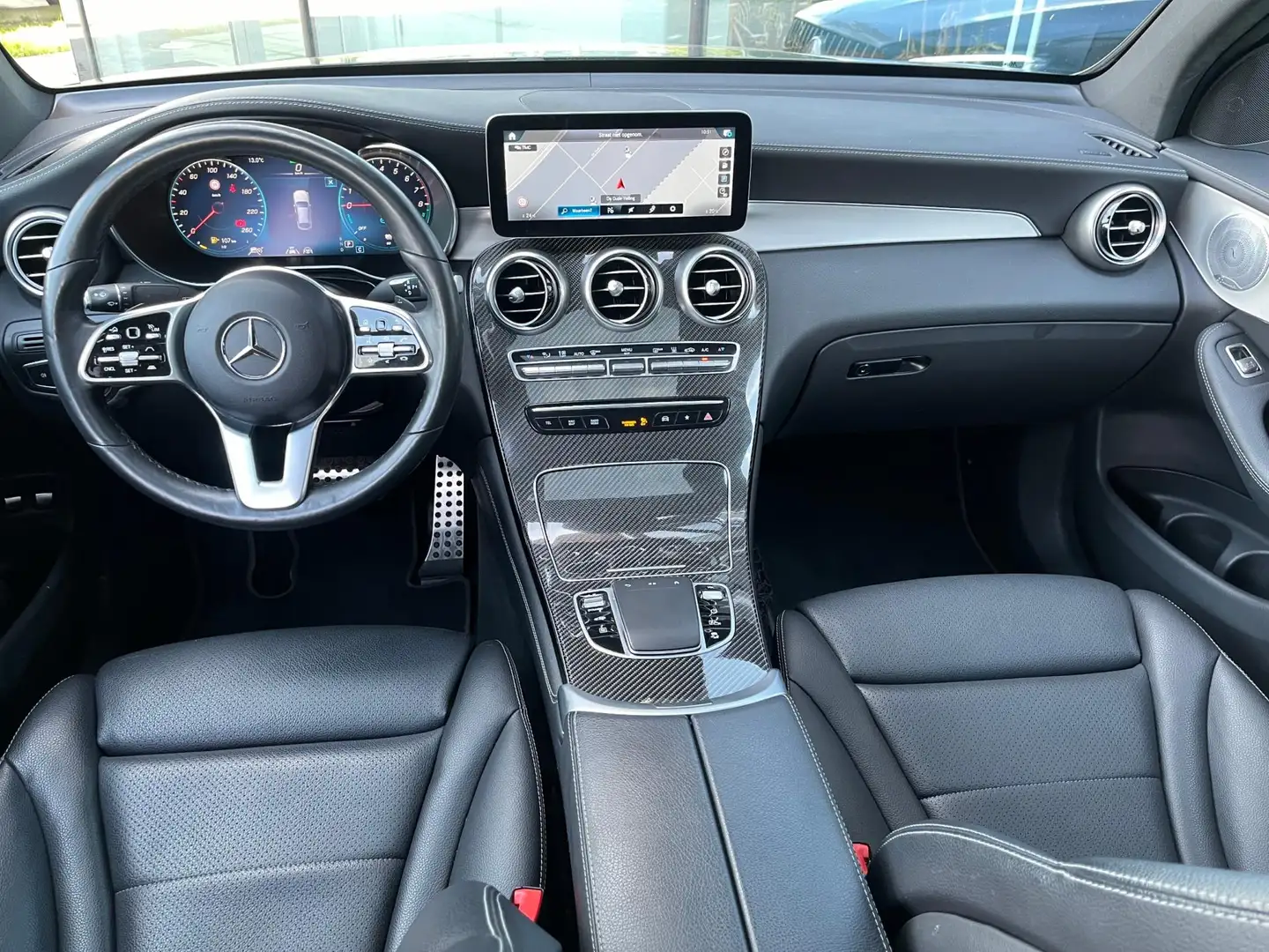 Mercedes-Benz GLC 300 Coupé 300e 4MATIC Premium Plus - Leder - Camera - Zwart - 2