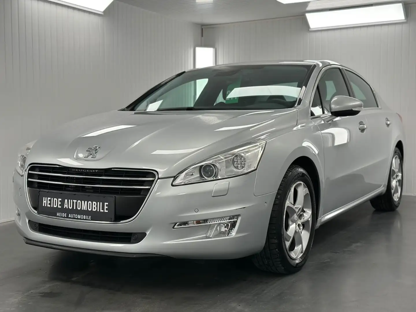Peugeot 508 Active Xenon 1. Hand Tempomat 2 Zonen Klima Szary - 1