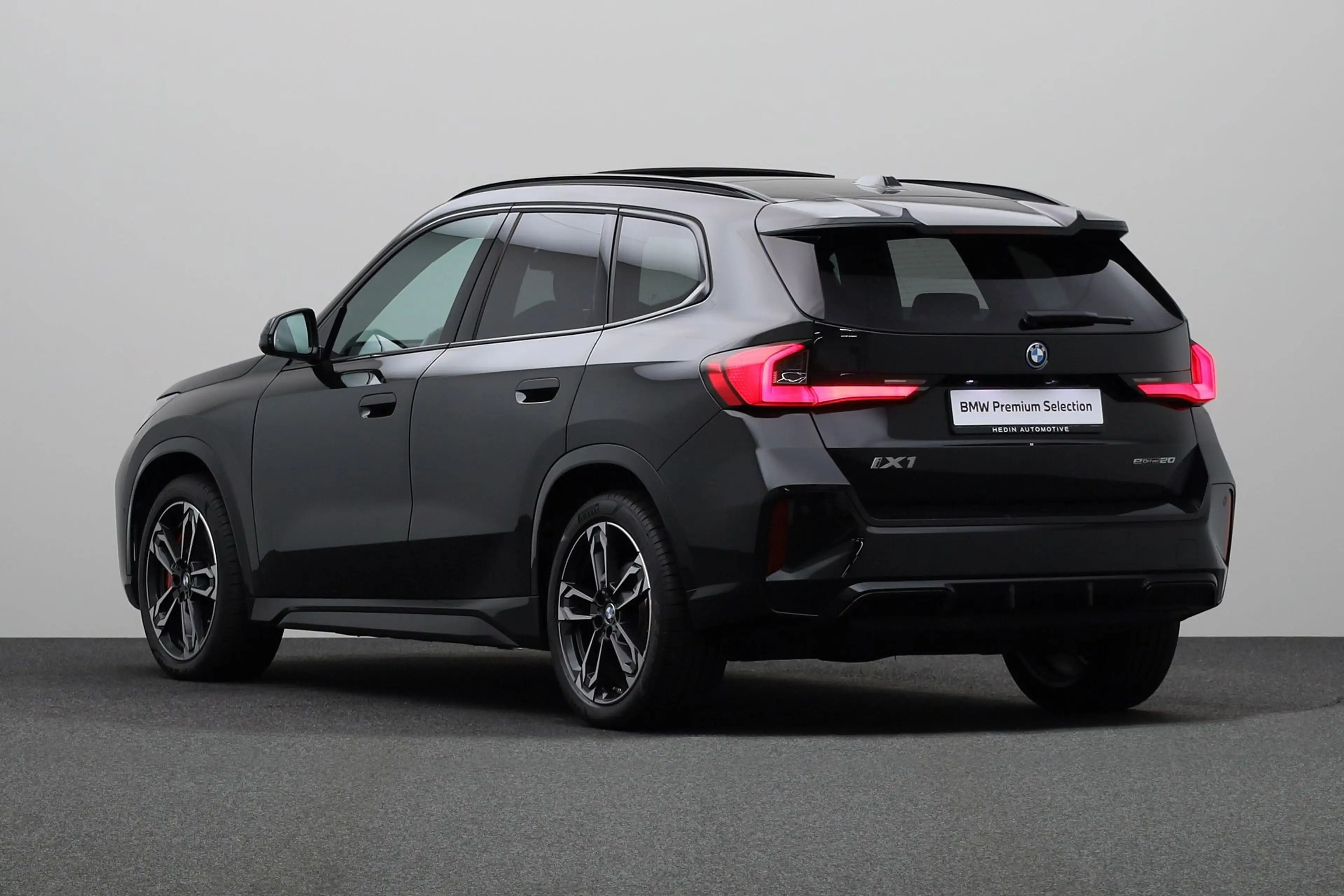 BMW iX1 eDrive20 67 kWh M Sport Pro | M Sportpakket Pro | — photo 13