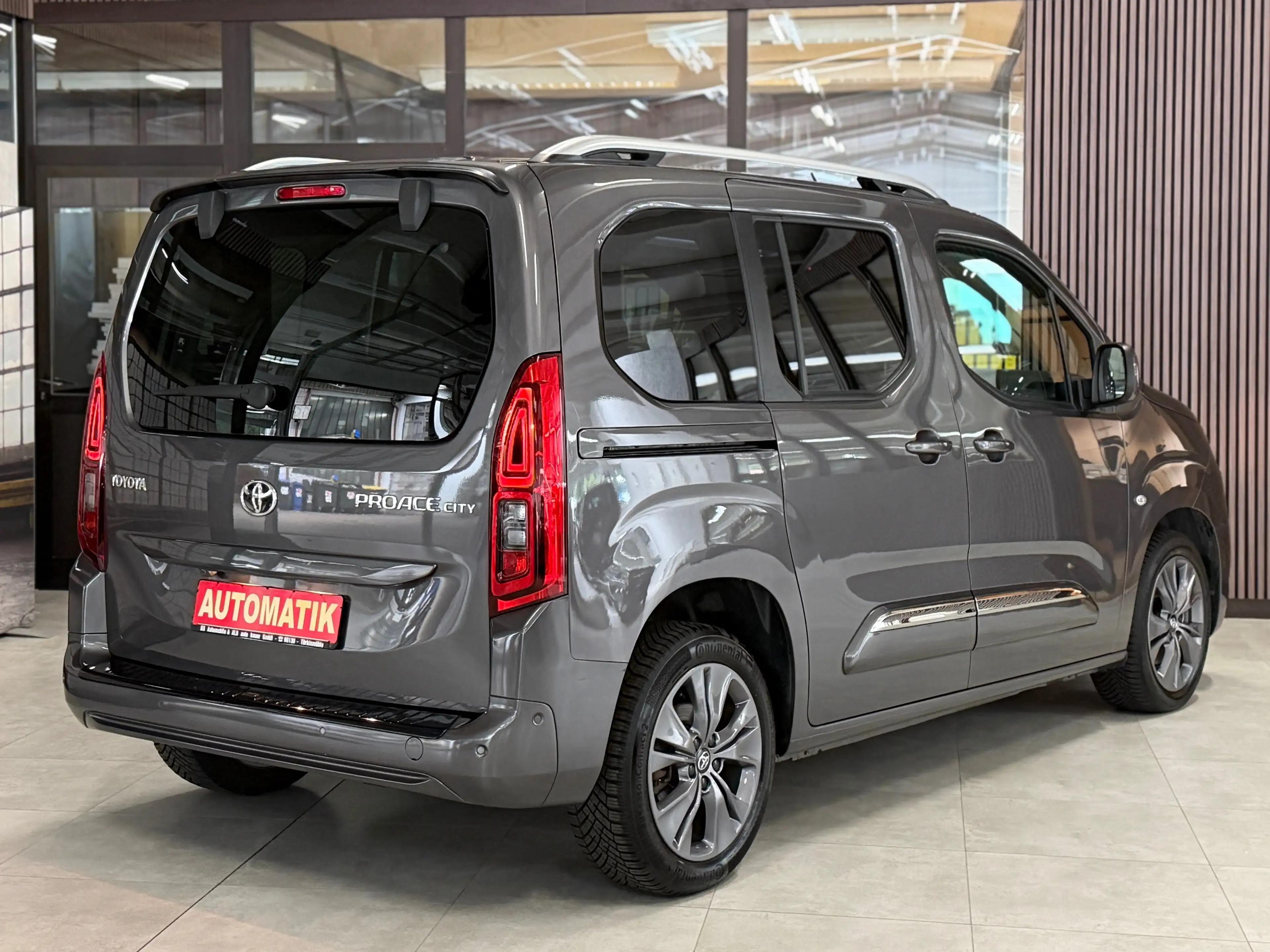 Toyota Proace City L1 Executive*Automatik*Panorama*Kamera*HeadUp*SHZ — photo 5