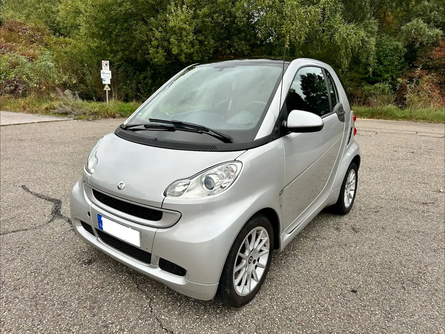 smart forTwo smart fortwo coupe softouchpassion micro hybrid dr Silber - 1