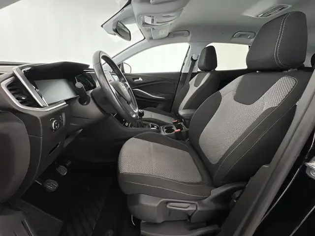 Opel Grandland view 7