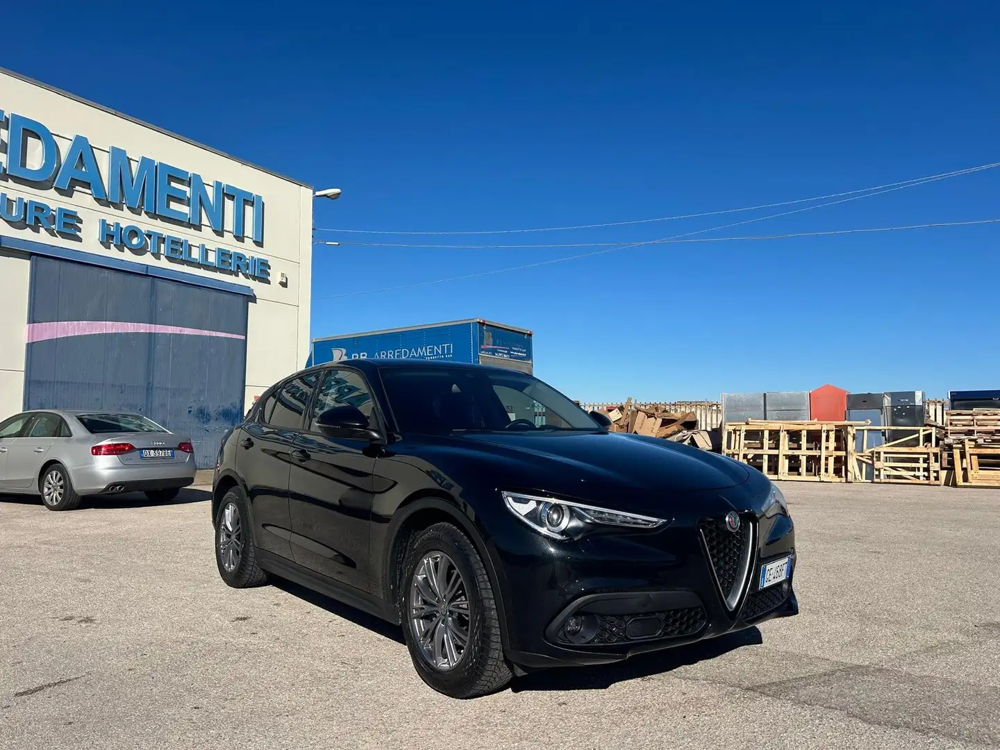 Alfa Romeo Stelvio Stelvio 2.2 t Business rwd 160cv auto Noir - 1