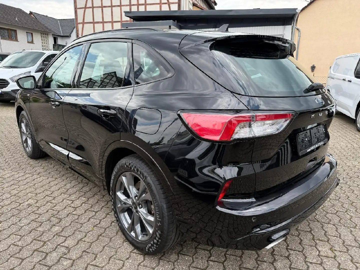 Ford Kuga Kuga ST-Line,Navi,AHK schwenkbar,Sitzheizung,PPv+h Schwarz - 2