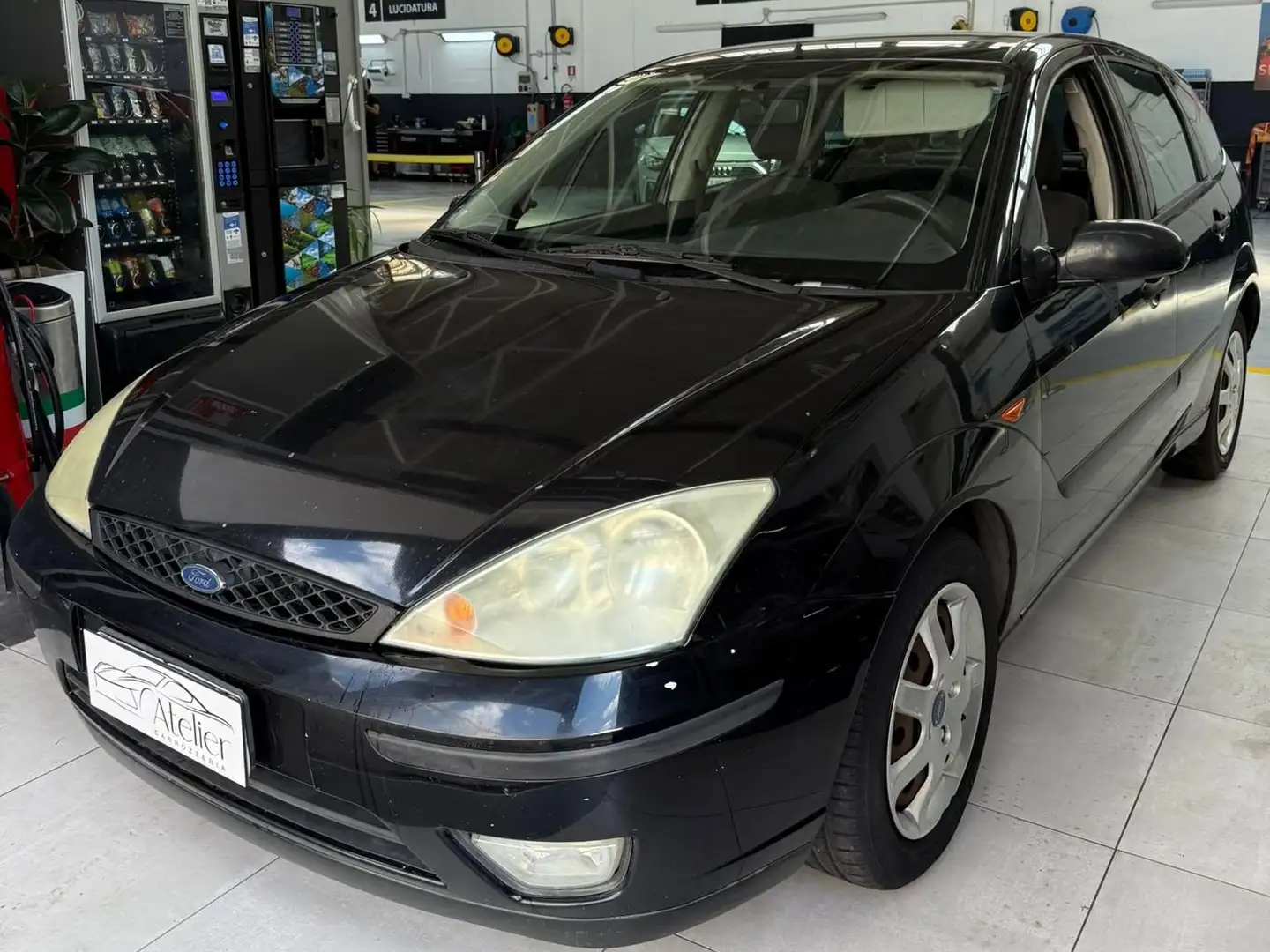 Ford Focus Focus I 1998 5p 1.8 td Ambiente FL Noir - 1