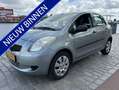 Toyota Yaris 1.3 VVTi Terra 5-deurs Airco APK Keurige auto! Grijs - thumbnail 1