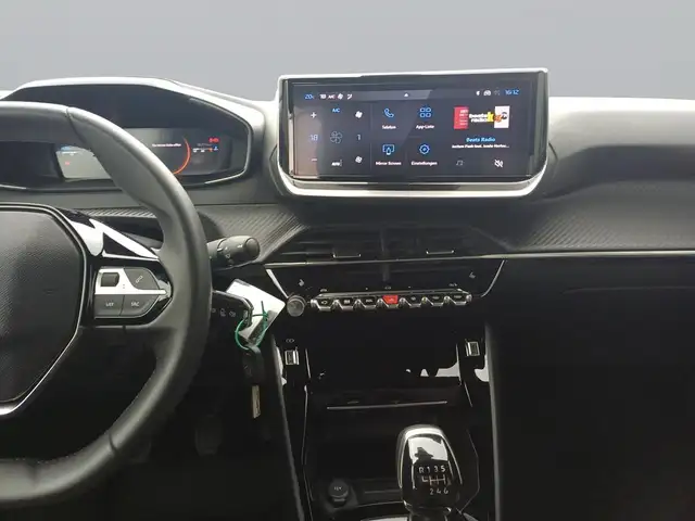 Peugeot 2008 view 12