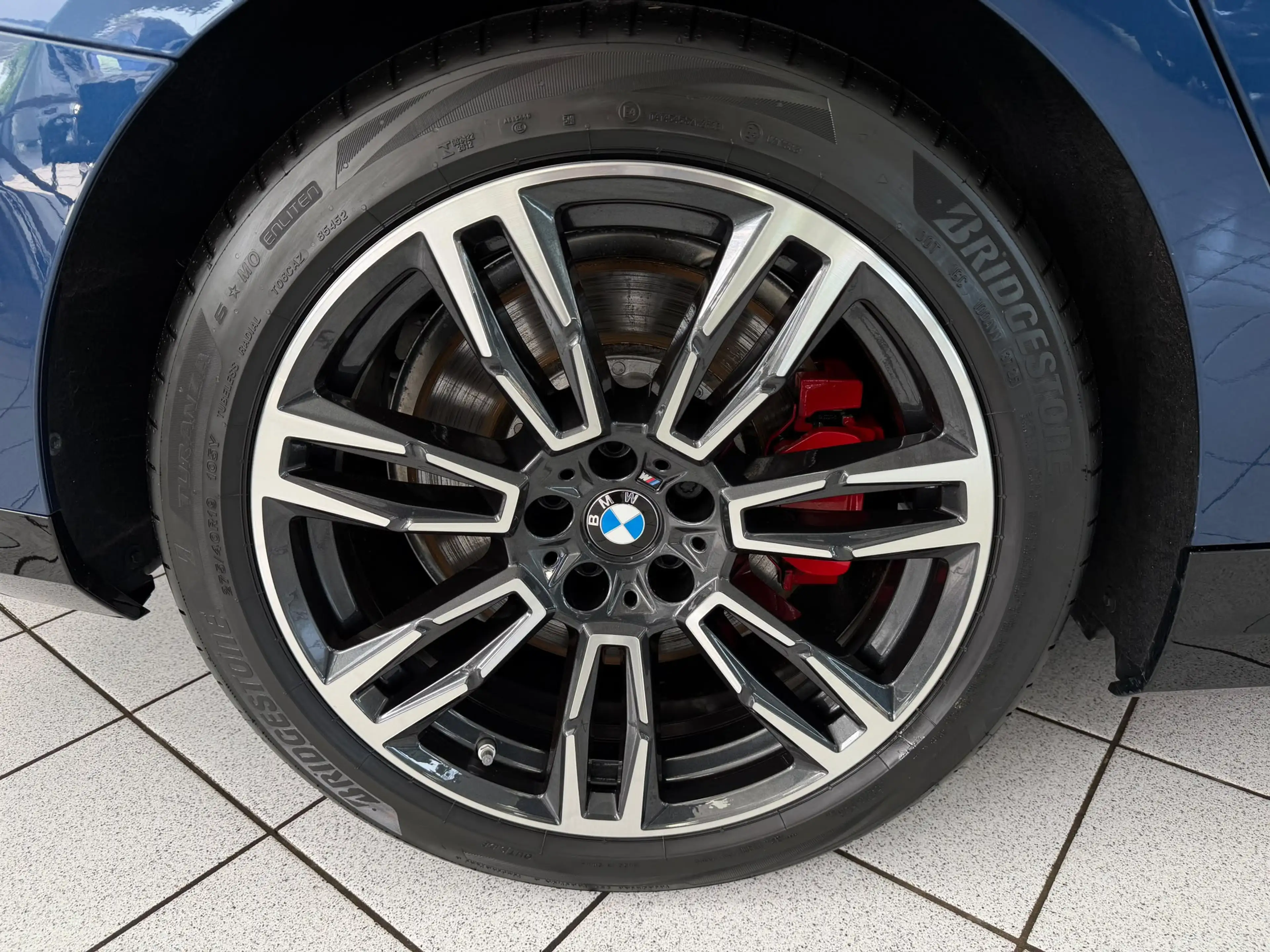 BMW 550 e xDrive M-Sport Pro PANO*ICONIC*B&W*AHK*360 — photo 8