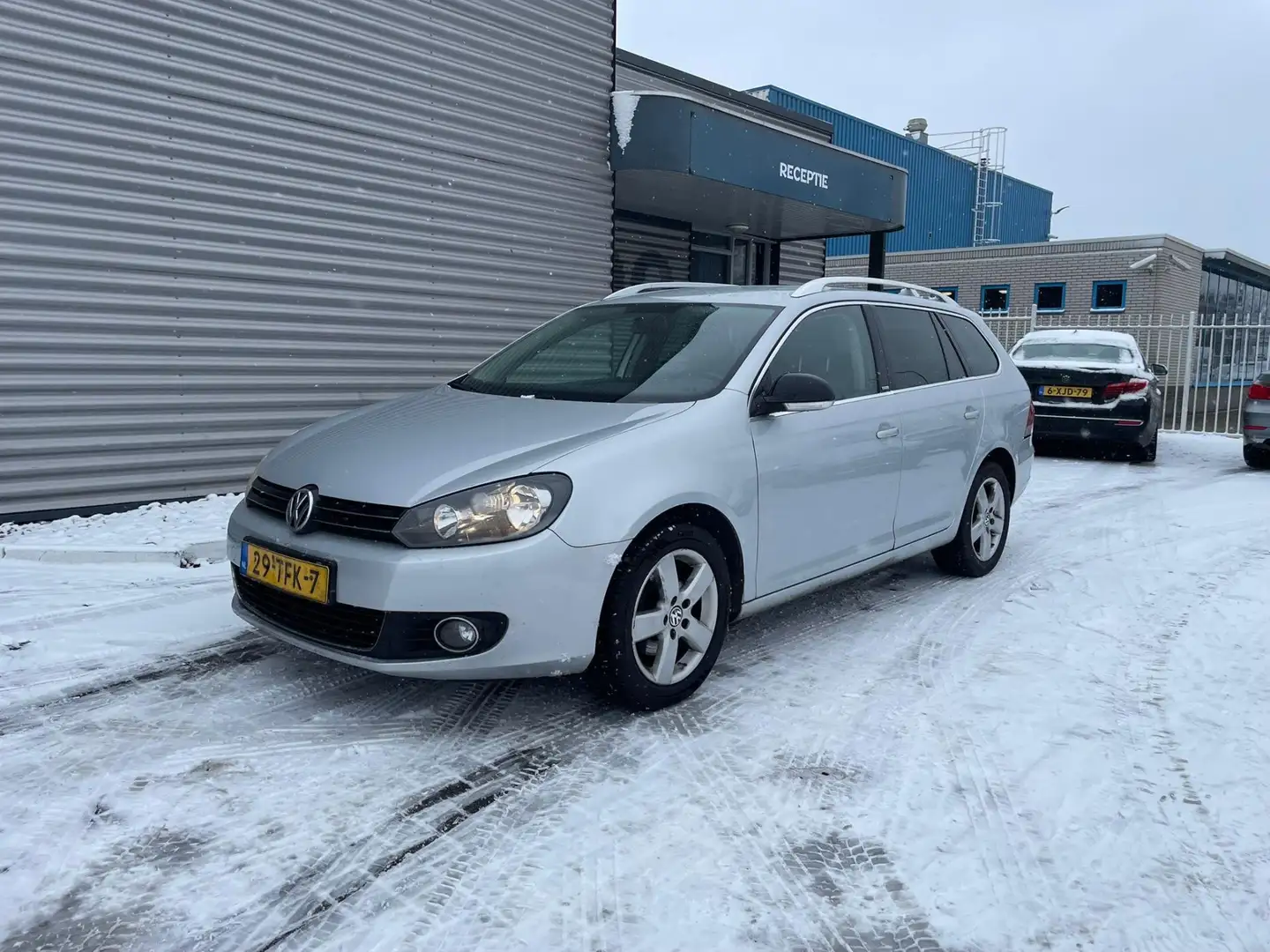 Volkswagen Golf Variant 1.6 TDI Style BlueMotion Grau - 1