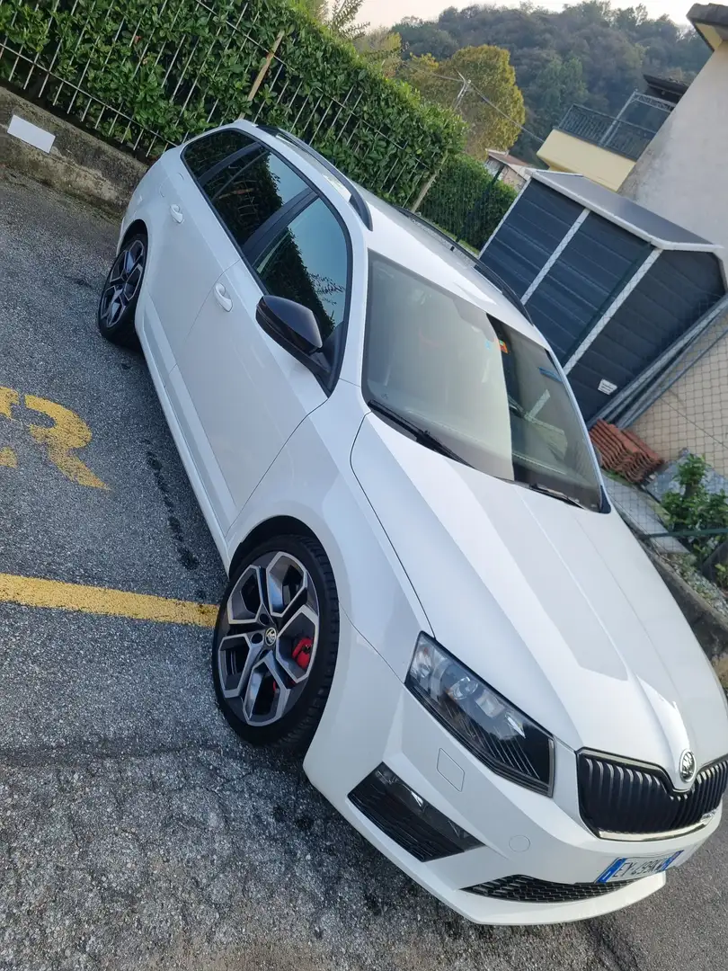 Skoda Octavia Octavia Wagon 2.0 tdi cr RS Bianco - 2