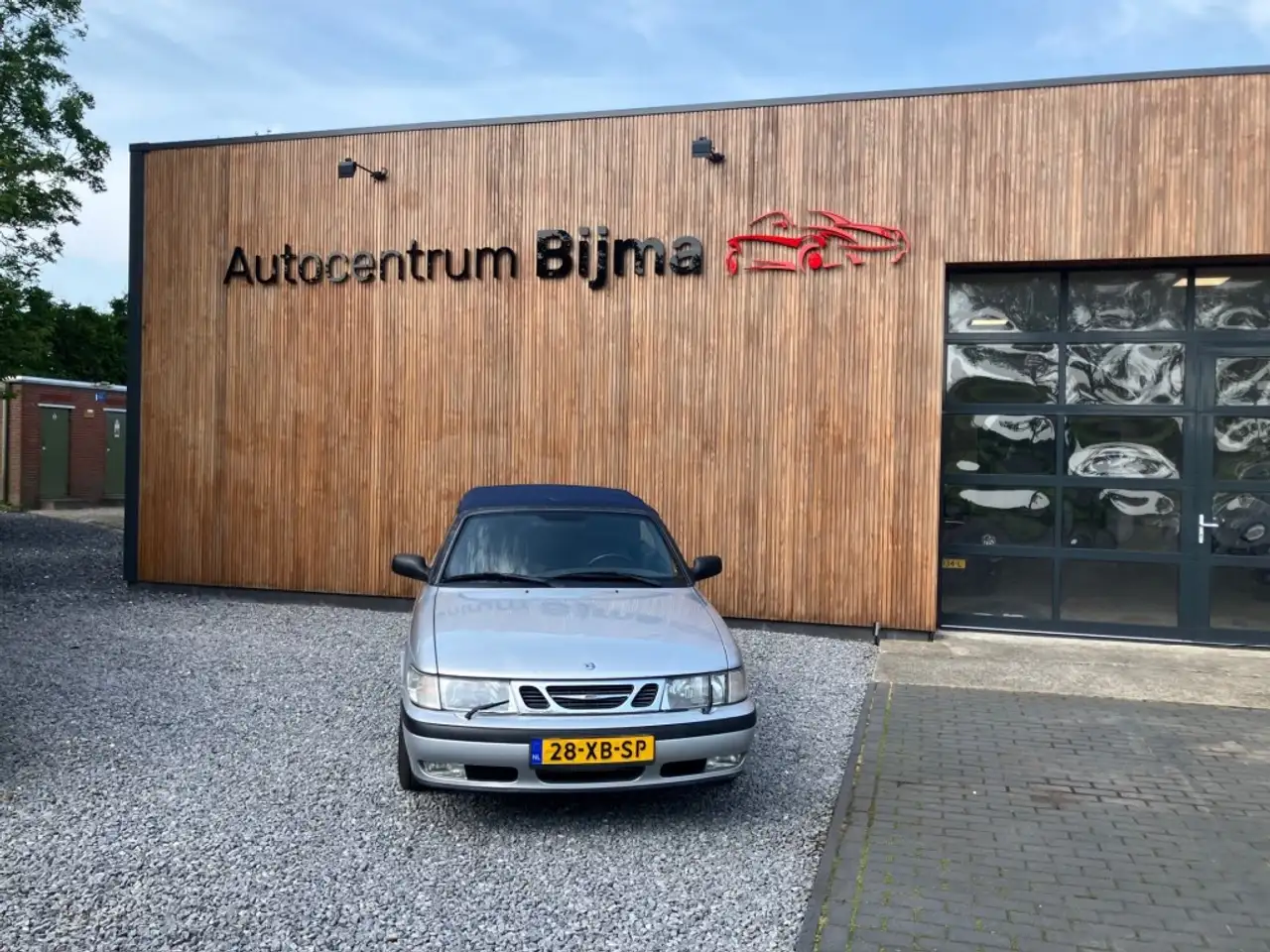 Saab 9-3 2.0 SE, foto 2