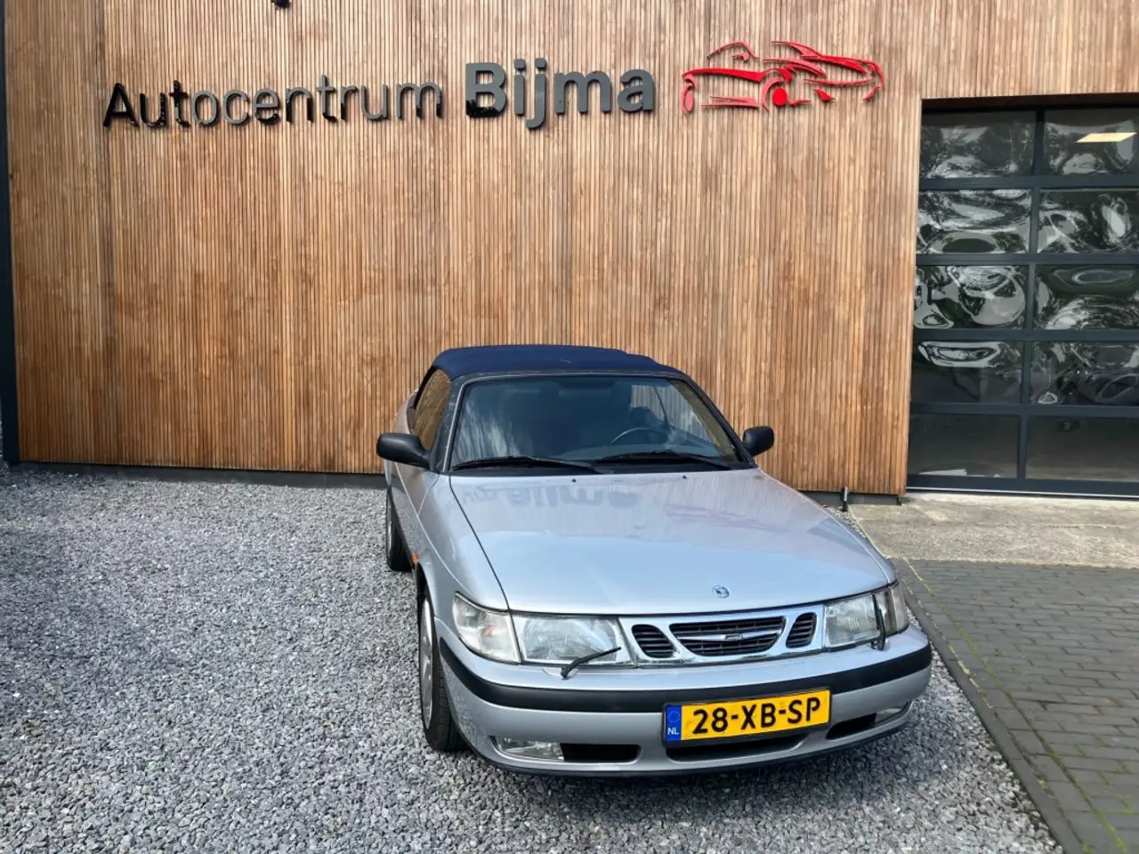 Saab 9-3 2.0 SE, foto 4