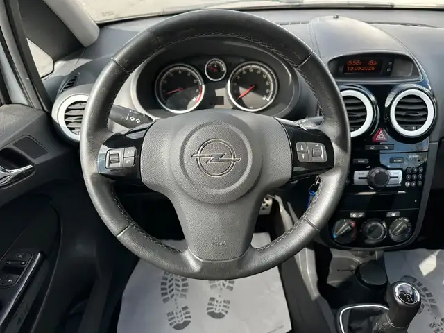 Opel Corsa view 14