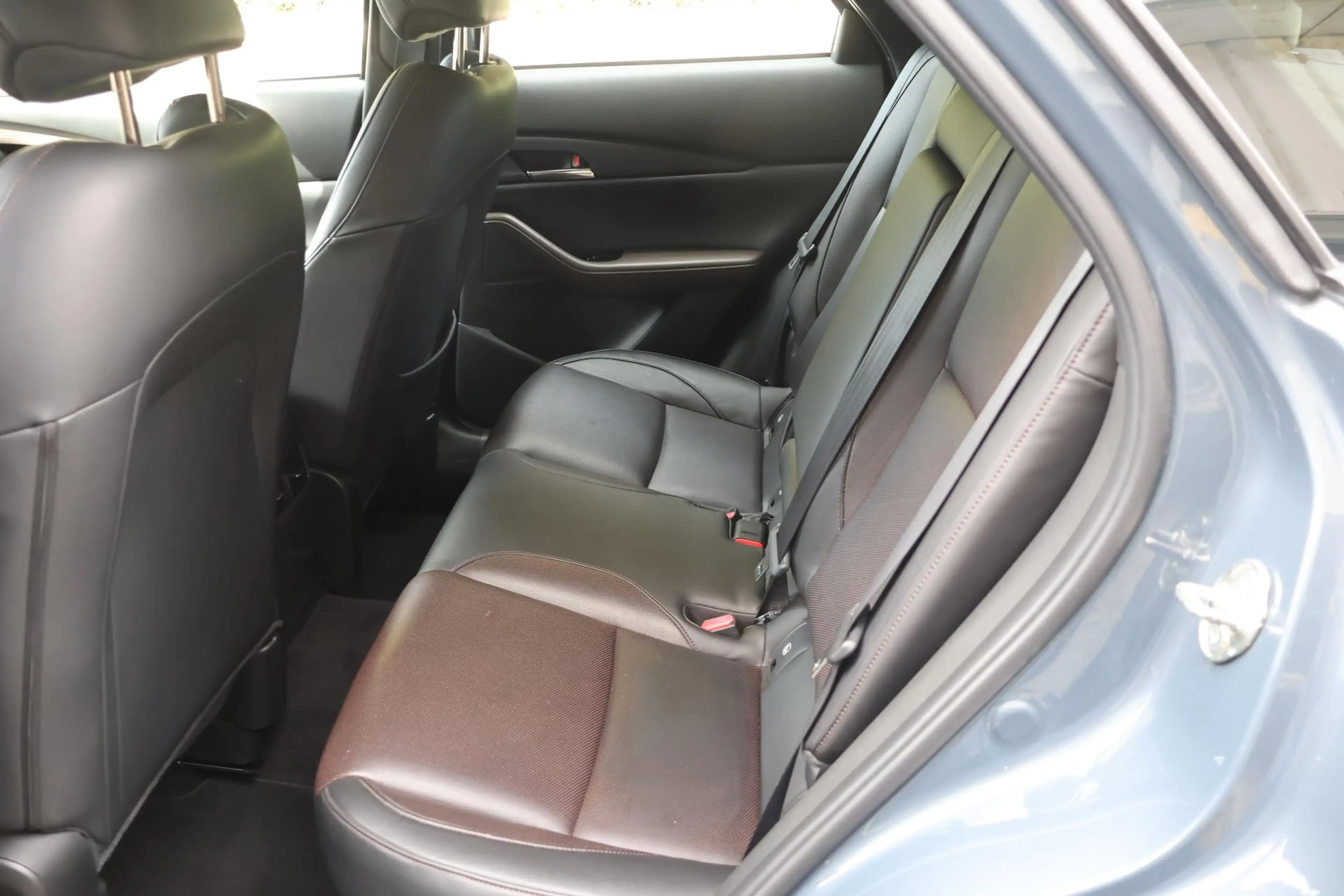 Mazda CX-30 2.0 e-SkyActiv-G M Hybrid Comfort — photo 11
