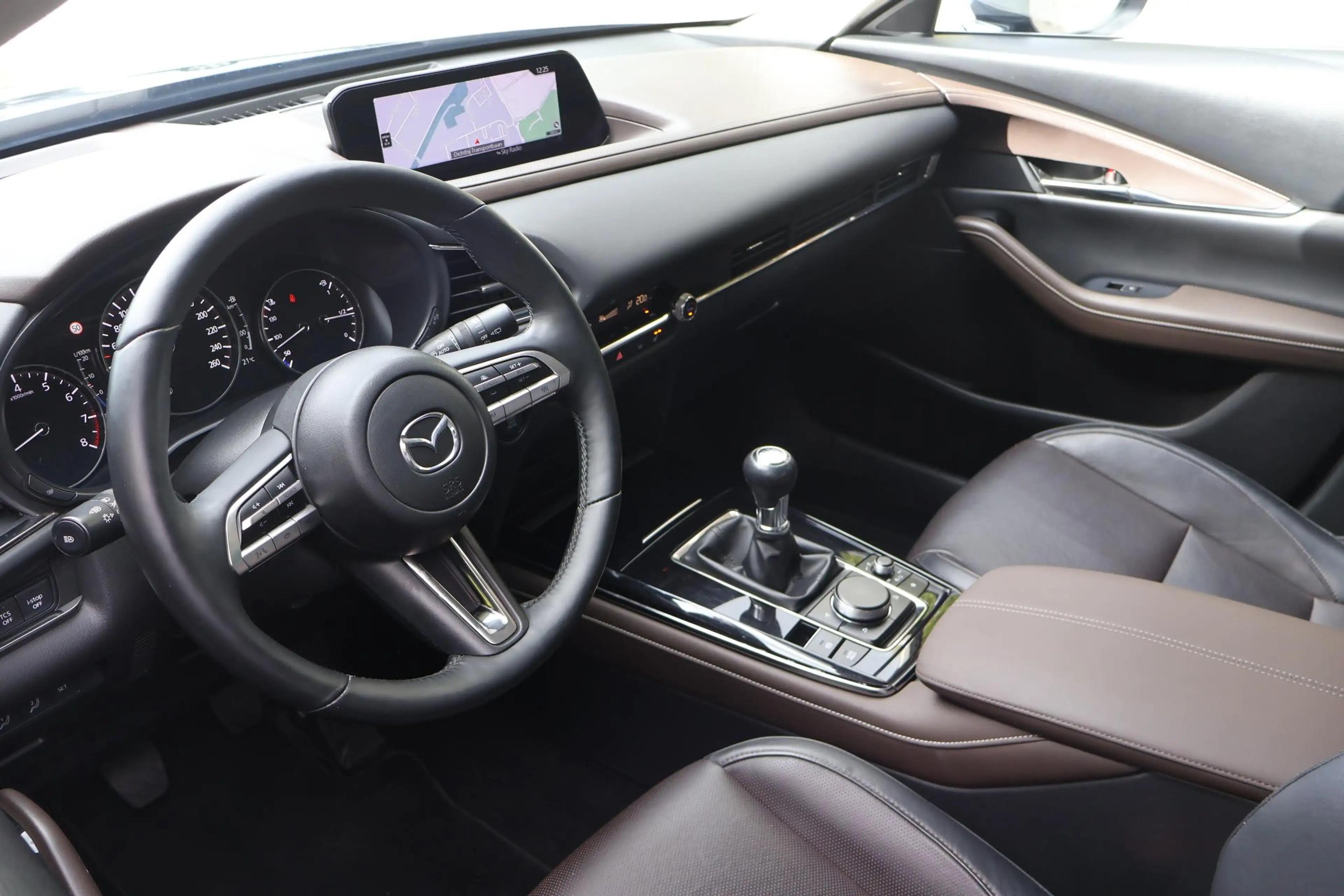 Mazda CX-30 2.0 e-SkyActiv-G M Hybrid Comfort — photo 9