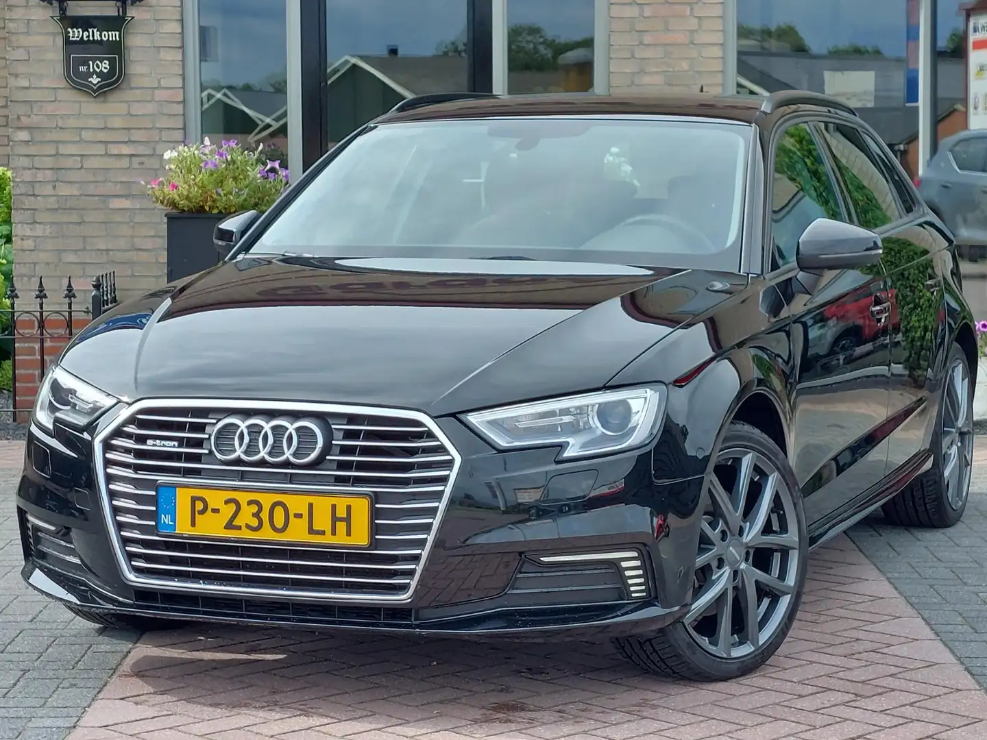 Audi A3 Sportback 40 e-tron Advance Sport | Trekhaak | Cam Schwarz - 1