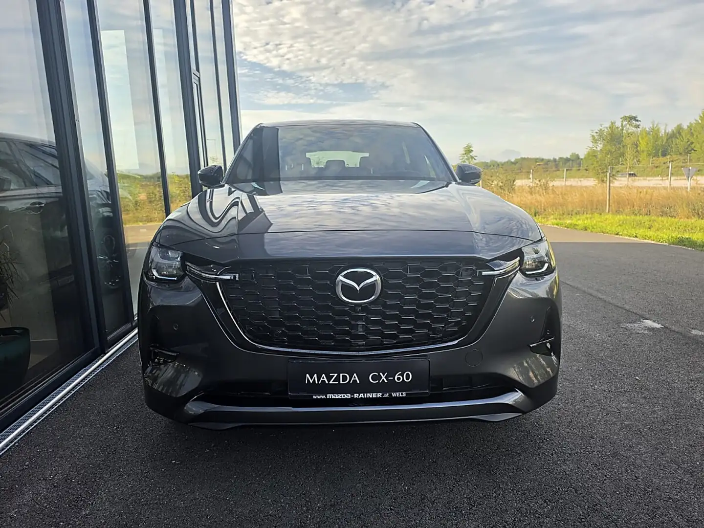 Mazda CX-60 2.5L e-SKYACTIV PHEV AWD HOMURA PLUS Aut. Winte... Grau - 2