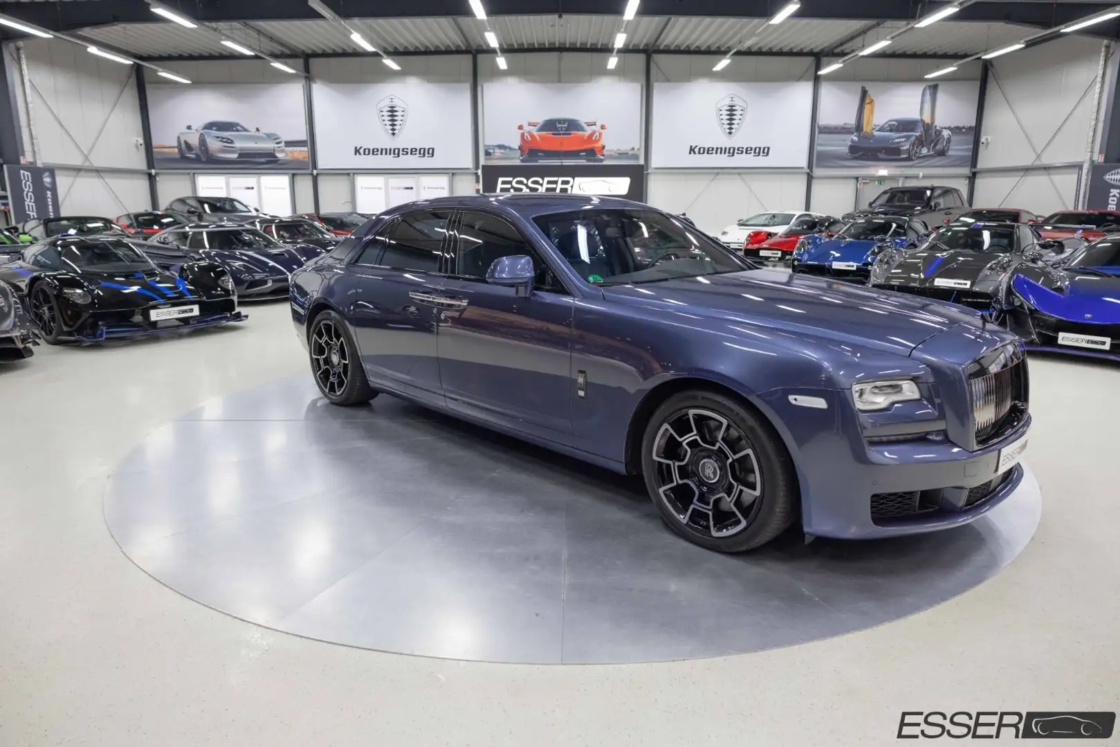 Rolls-Royce Ghost Black Badge | Bespoke | Theatre config. Blau - 1