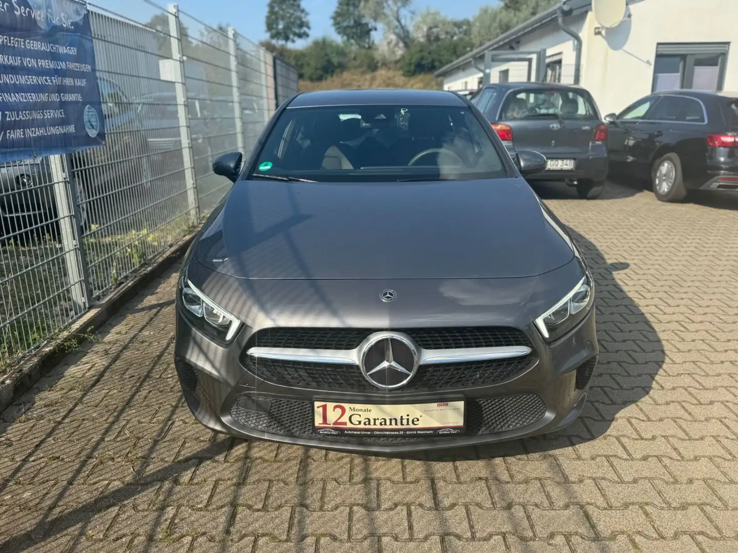 Mercedes-Benz A 200 A -Klasse A 200 d |SPURASSIST|WEIRDSCREEN|1.HAND Grau - 2