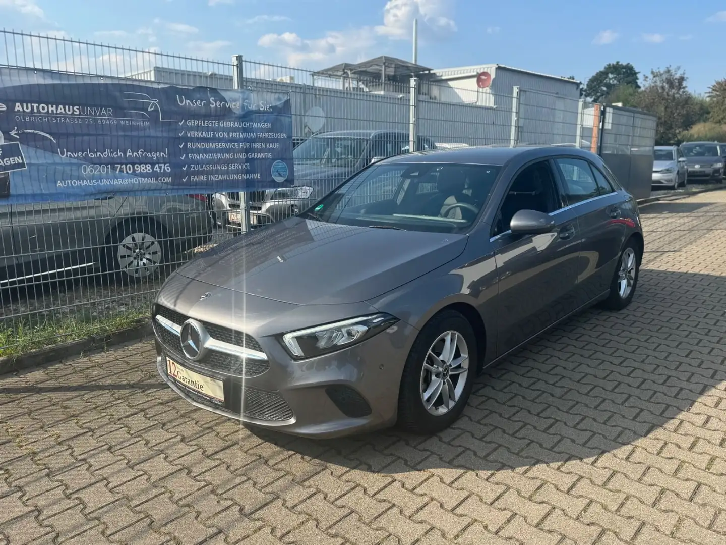 Mercedes-Benz A 200 A -Klasse A 200 d |SPURASSIST|WEIRDSCREEN|1.HAND Grau - 1