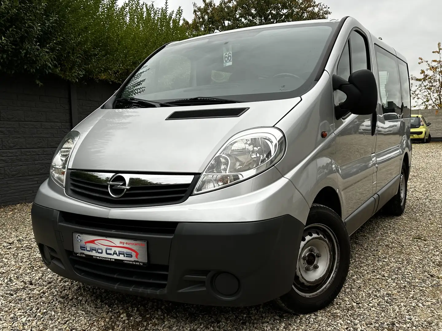Opel Vivaro Tour 2.0 CDTi Elegance AUTOMATIC/CLIM/SYSTEME PMR Plateado - 1