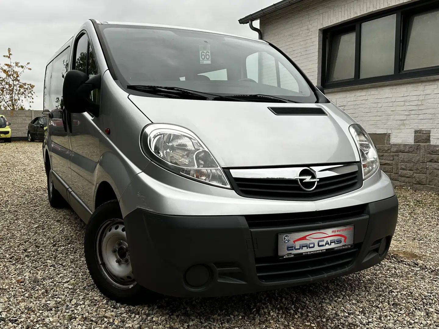 Opel Vivaro Tour 2.0 CDTi Elegance AUTOMATIC/CLIM/SYSTEME PMR Plateado - 2