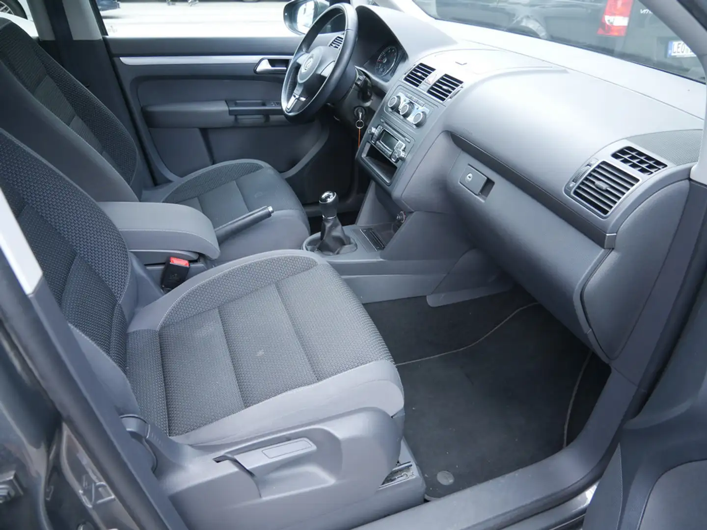 Volkswagen Touran 1.2 TSI Comfortline KLIMA PDC Grau - 2