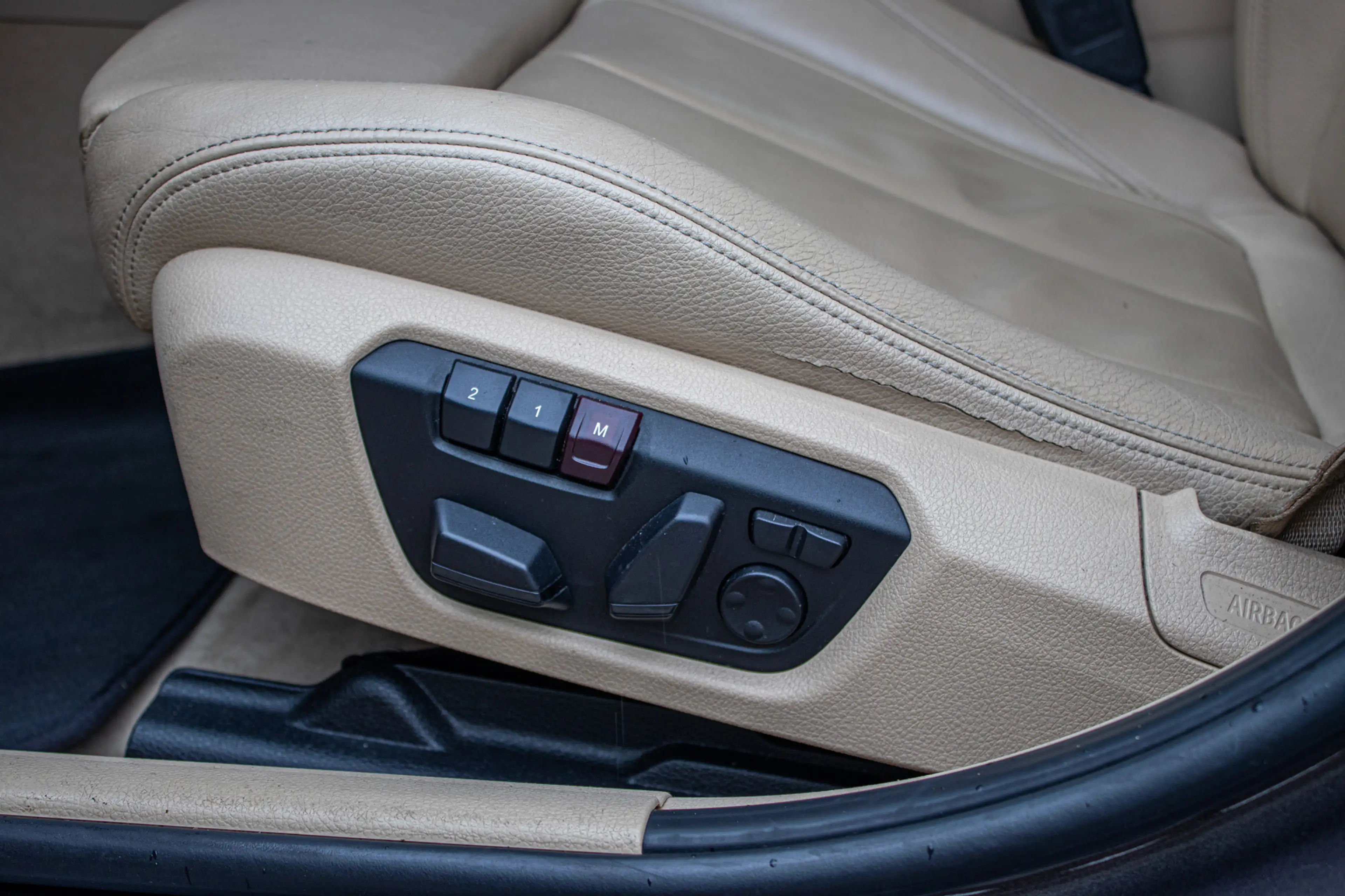 BMW 328 328i F30 High Executive / Vol / Head-Up / HK / 360 — photo 12