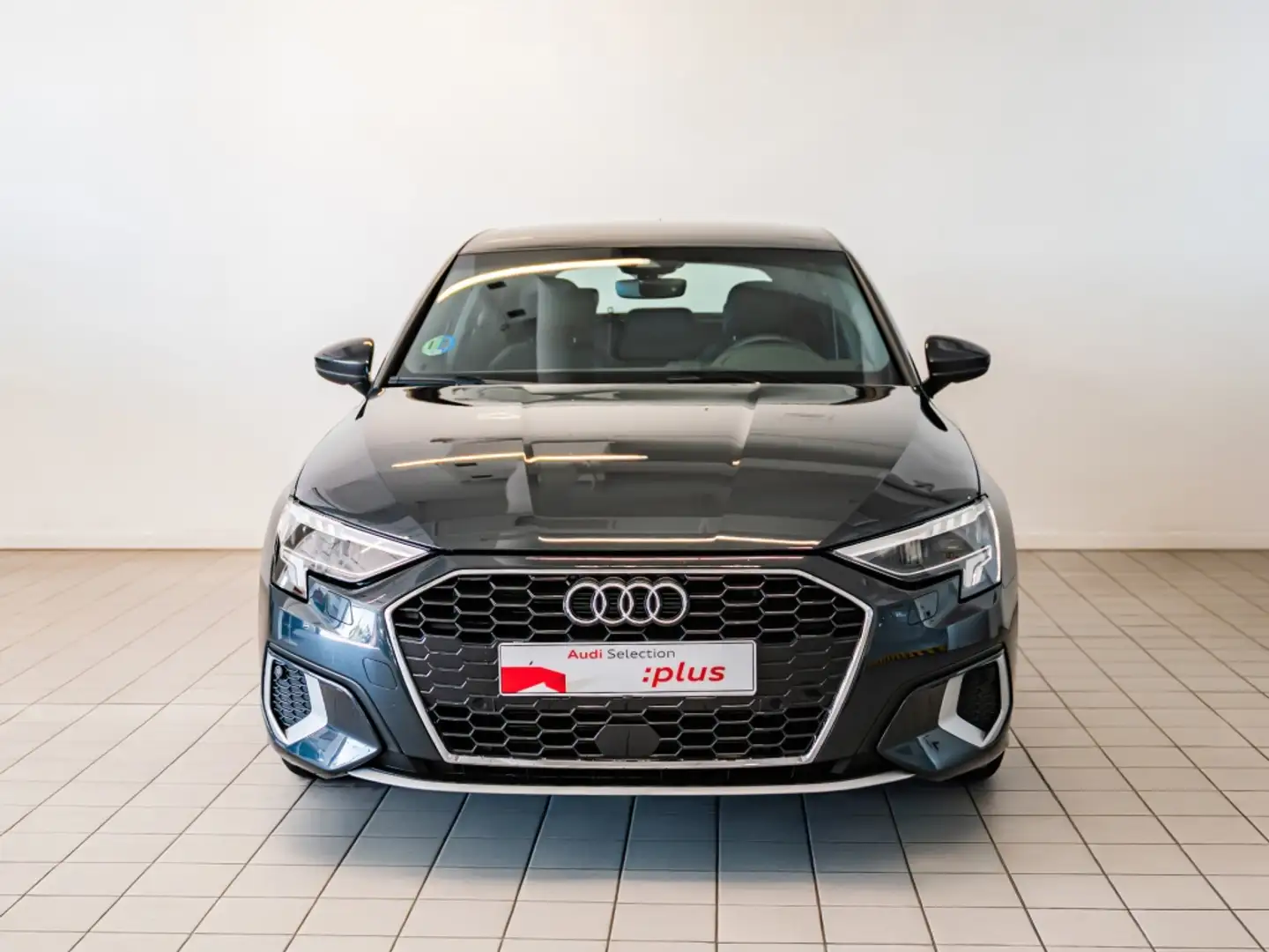 Audi A3 Sportback 30 TFSI Advanced S tronic Gris - 2